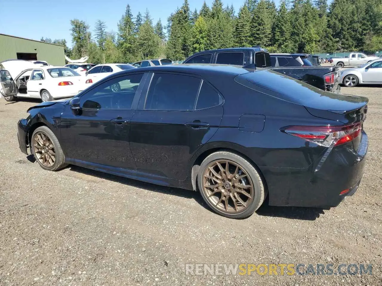2 Photograph of a damaged car 4T1T31AK9RU060998 TOYOTA CAMRY 2024