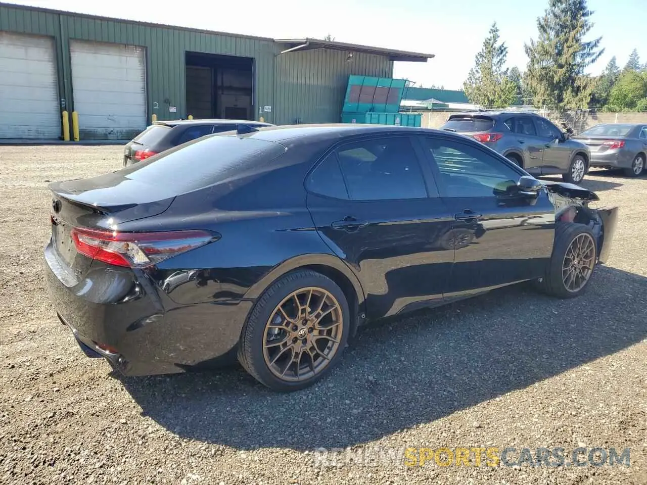 3 Photograph of a damaged car 4T1T31AK9RU060998 TOYOTA CAMRY 2024