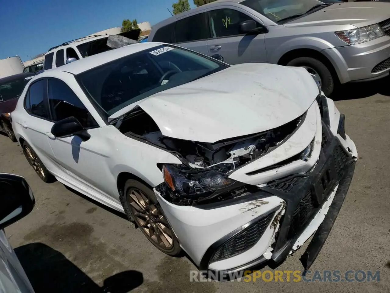 4 Photograph of a damaged car 4T1T31AKXRU066390 TOYOTA CAMRY 2024