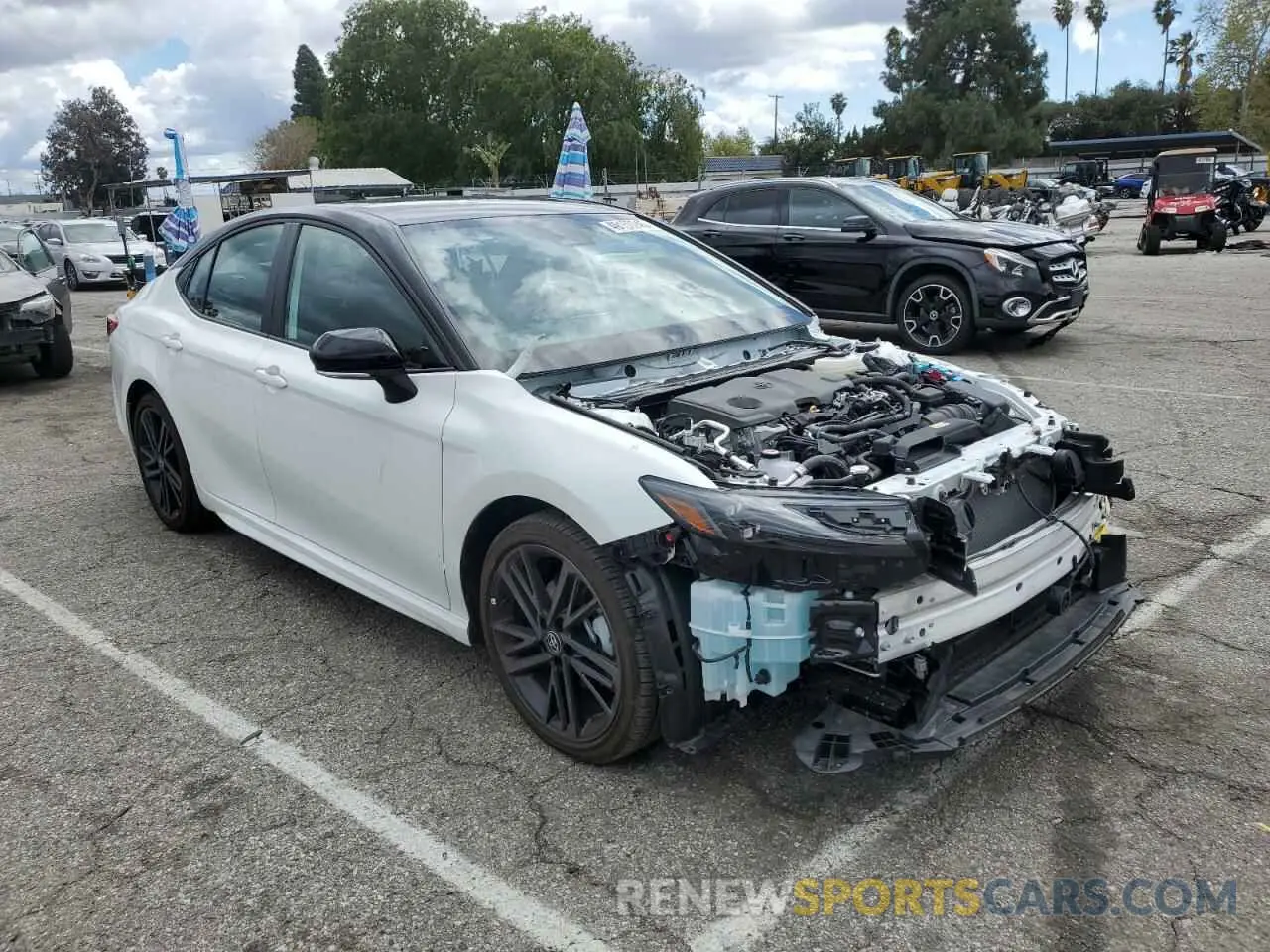 4 Photograph of a damaged car 4T1DAACK0SU003652 TOYOTA CAMRY 2025
