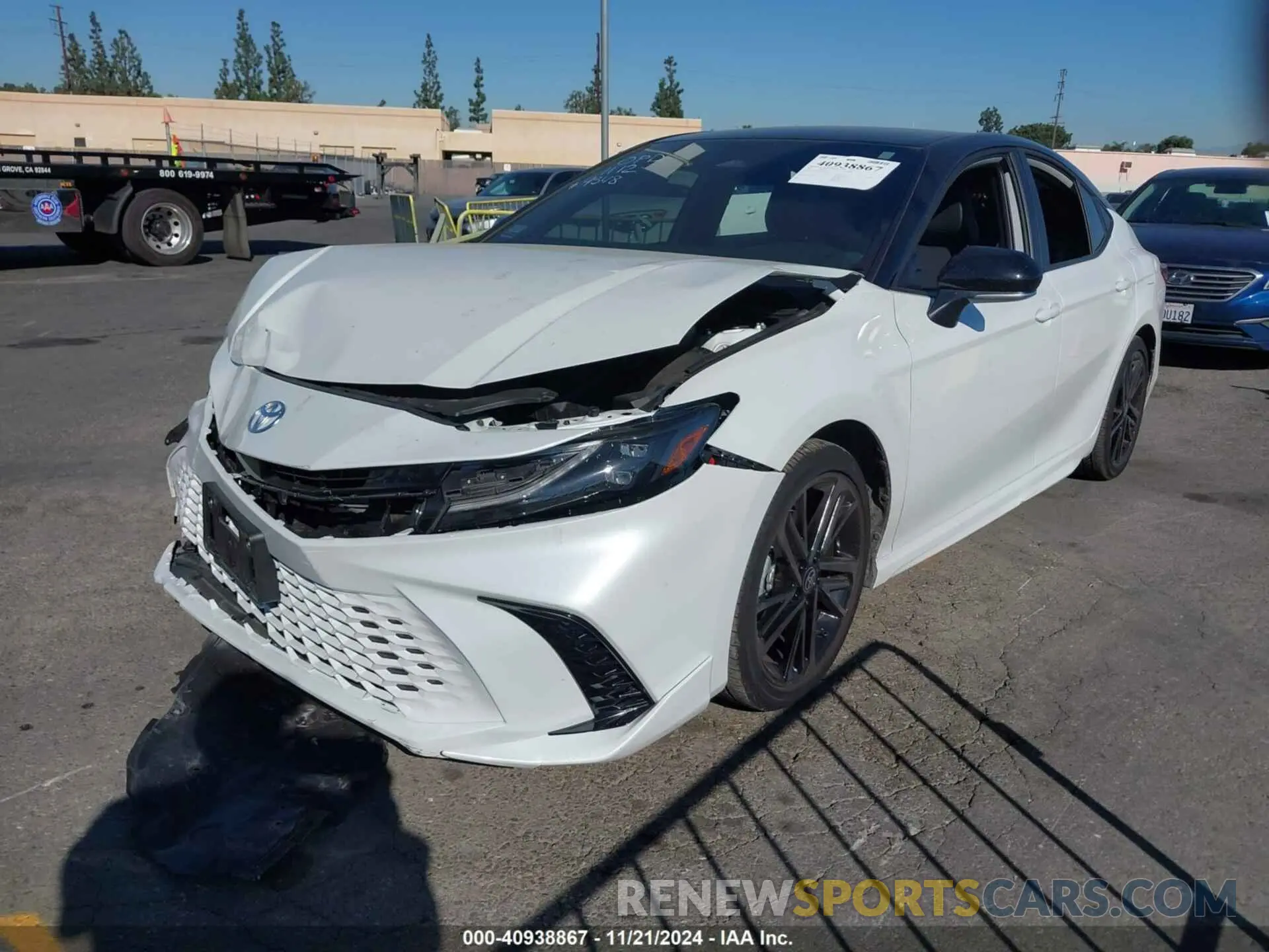 2 Photograph of a damaged car 4T1DAACK0SU019348 TOYOTA CAMRY 2025