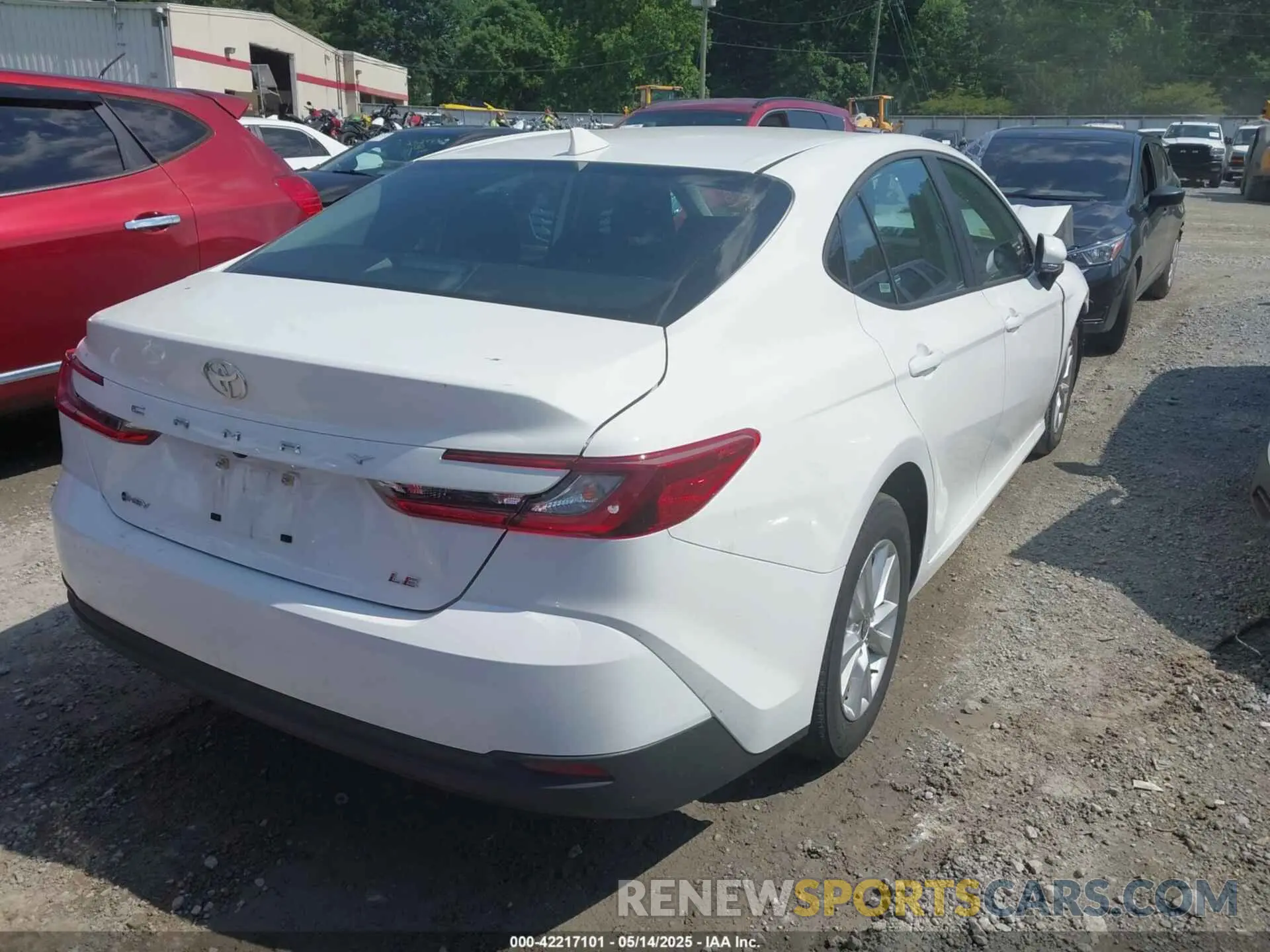 4 Photograph of a damaged car 4T1DAACK0SU020757 TOYOTA CAMRY 2025