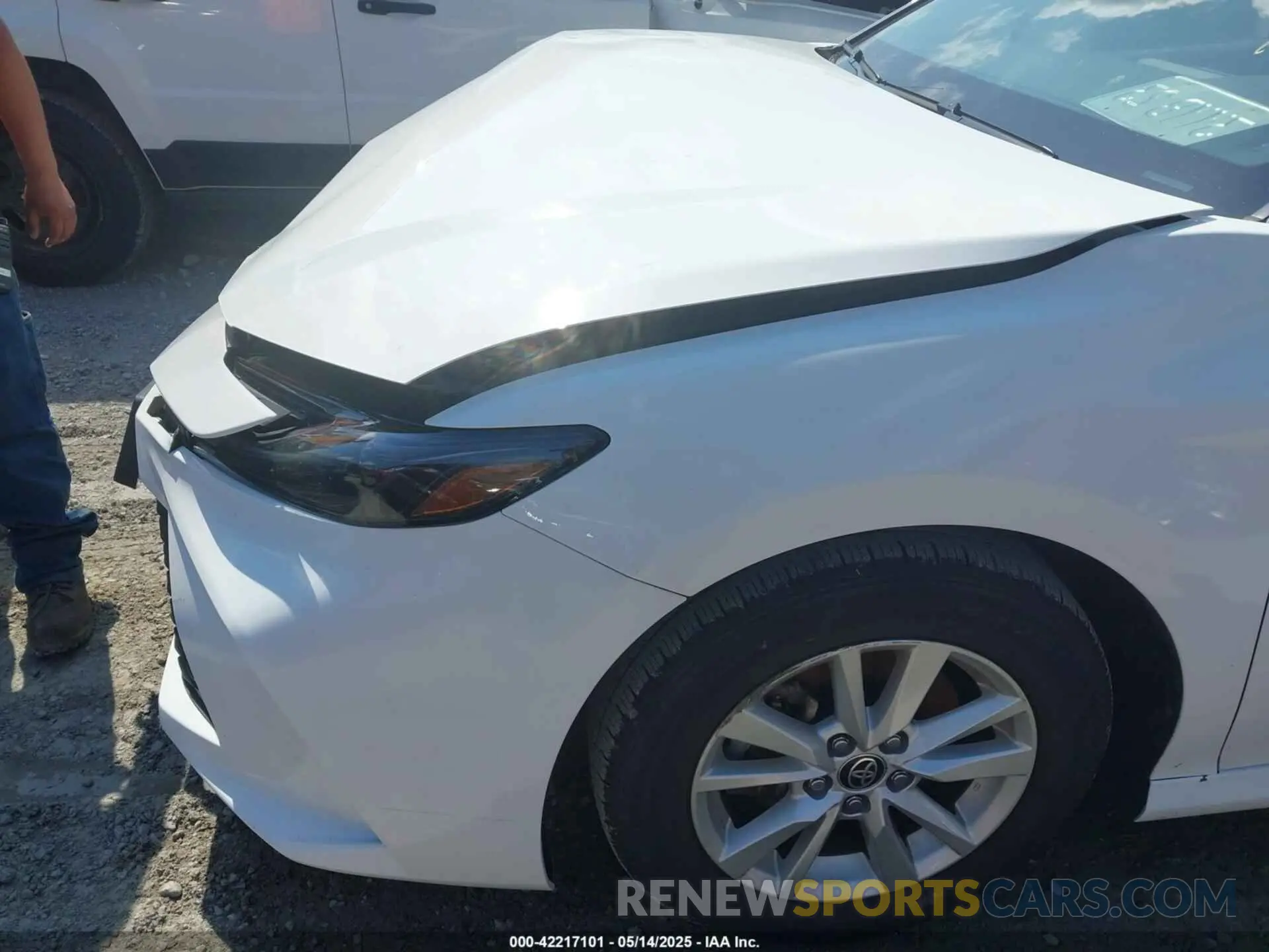 6 Photograph of a damaged car 4T1DAACK0SU020757 TOYOTA CAMRY 2025