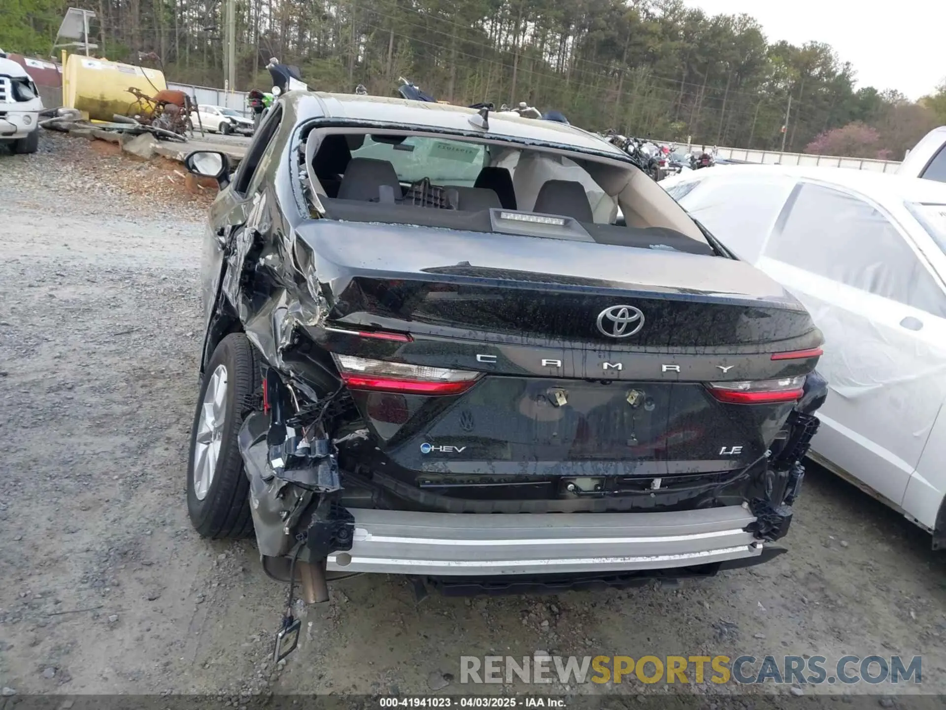 15 Photograph of a damaged car 4T1DAACK0SU028406 TOYOTA CAMRY 2025