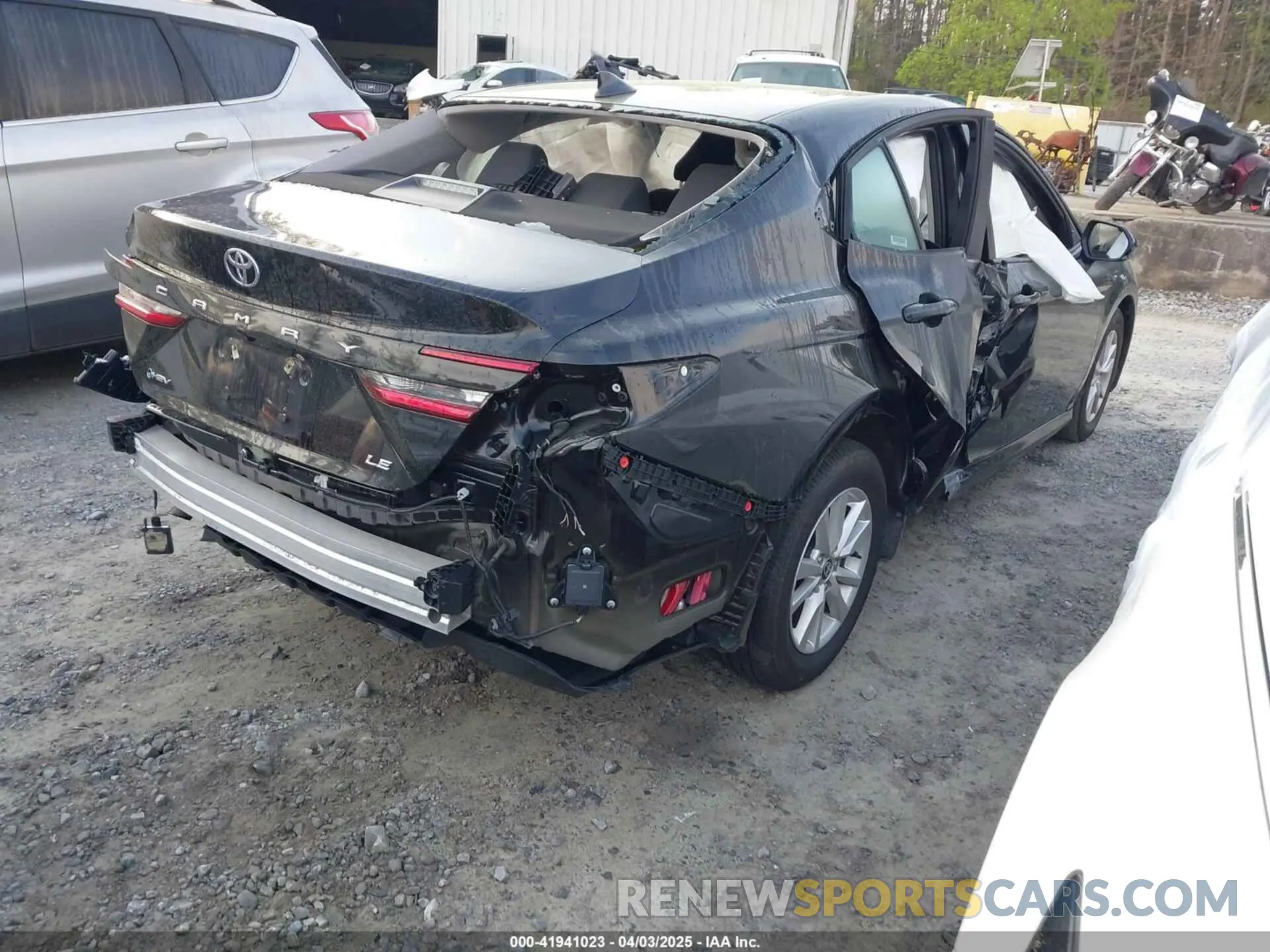 4 Photograph of a damaged car 4T1DAACK0SU028406 TOYOTA CAMRY 2025