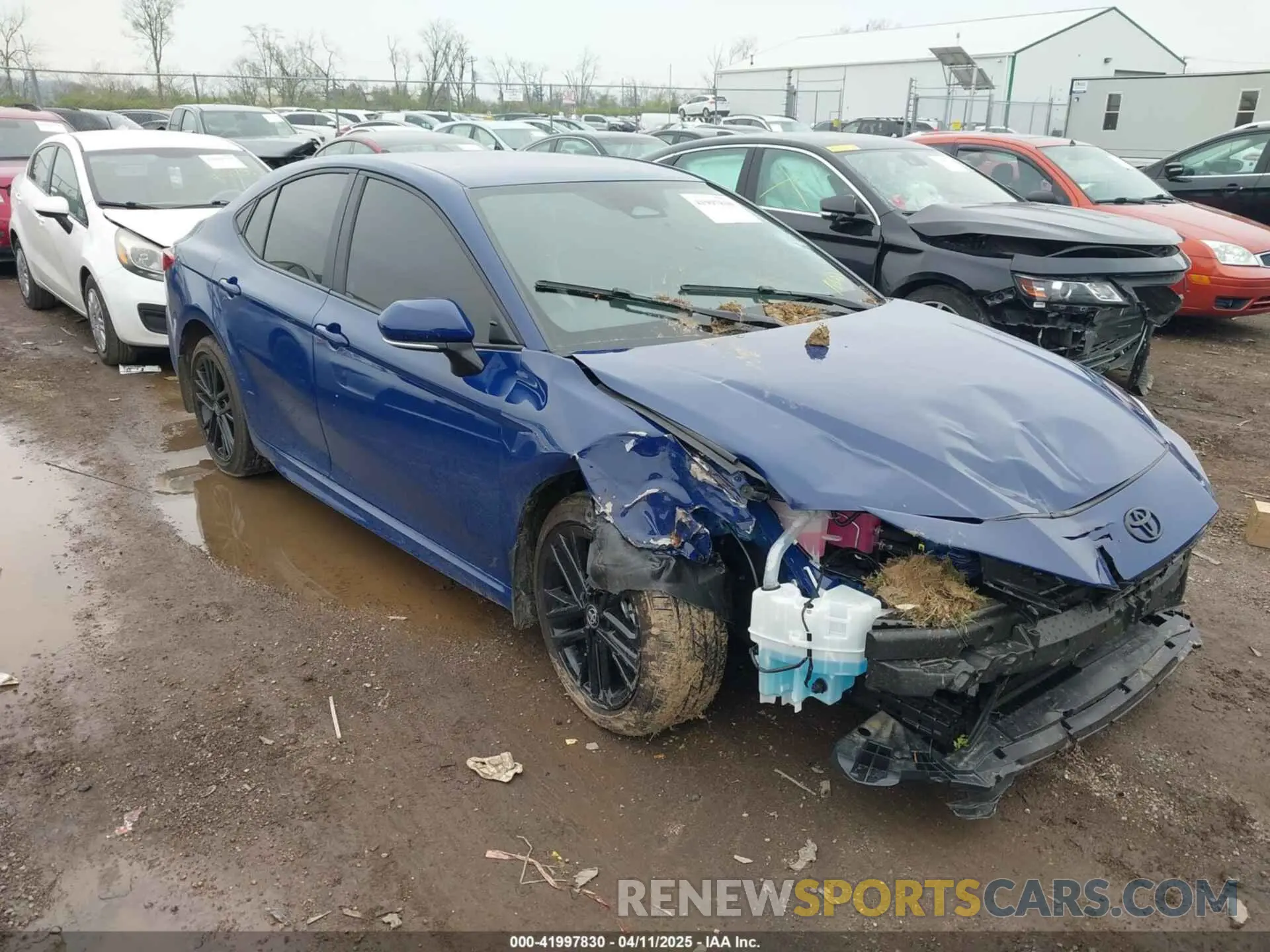 1 Photograph of a damaged car 4T1DAACK0SU042306 TOYOTA CAMRY 2025