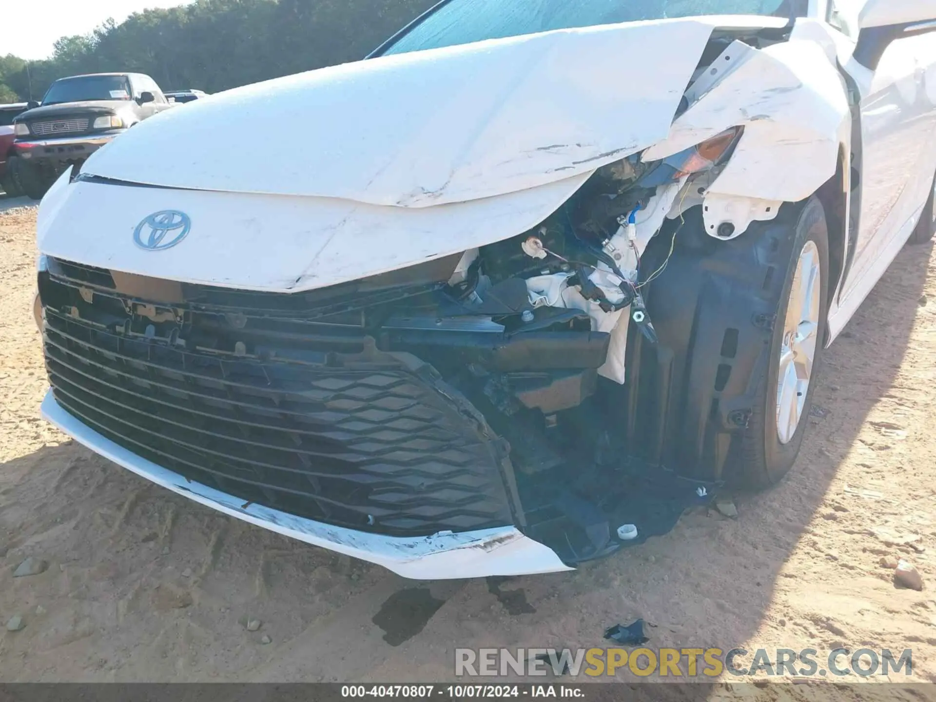 6 Photograph of a damaged car 4T1DAACK0SU047084 TOYOTA CAMRY 2025