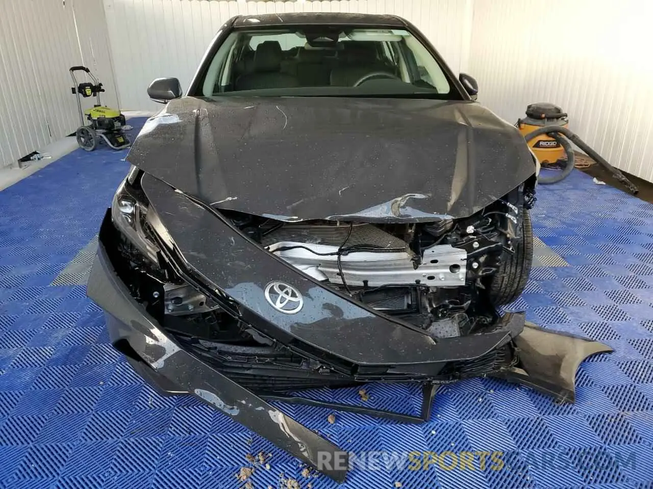 5 Photograph of a damaged car 4T1DAACK0SU047330 TOYOTA CAMRY 2025