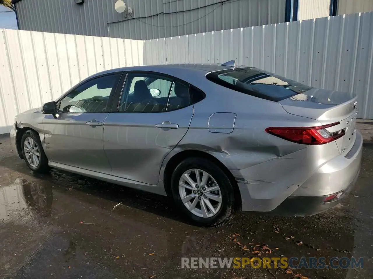 2 Photograph of a damaged car 4T1DAACK0SU060059 TOYOTA CAMRY 2025