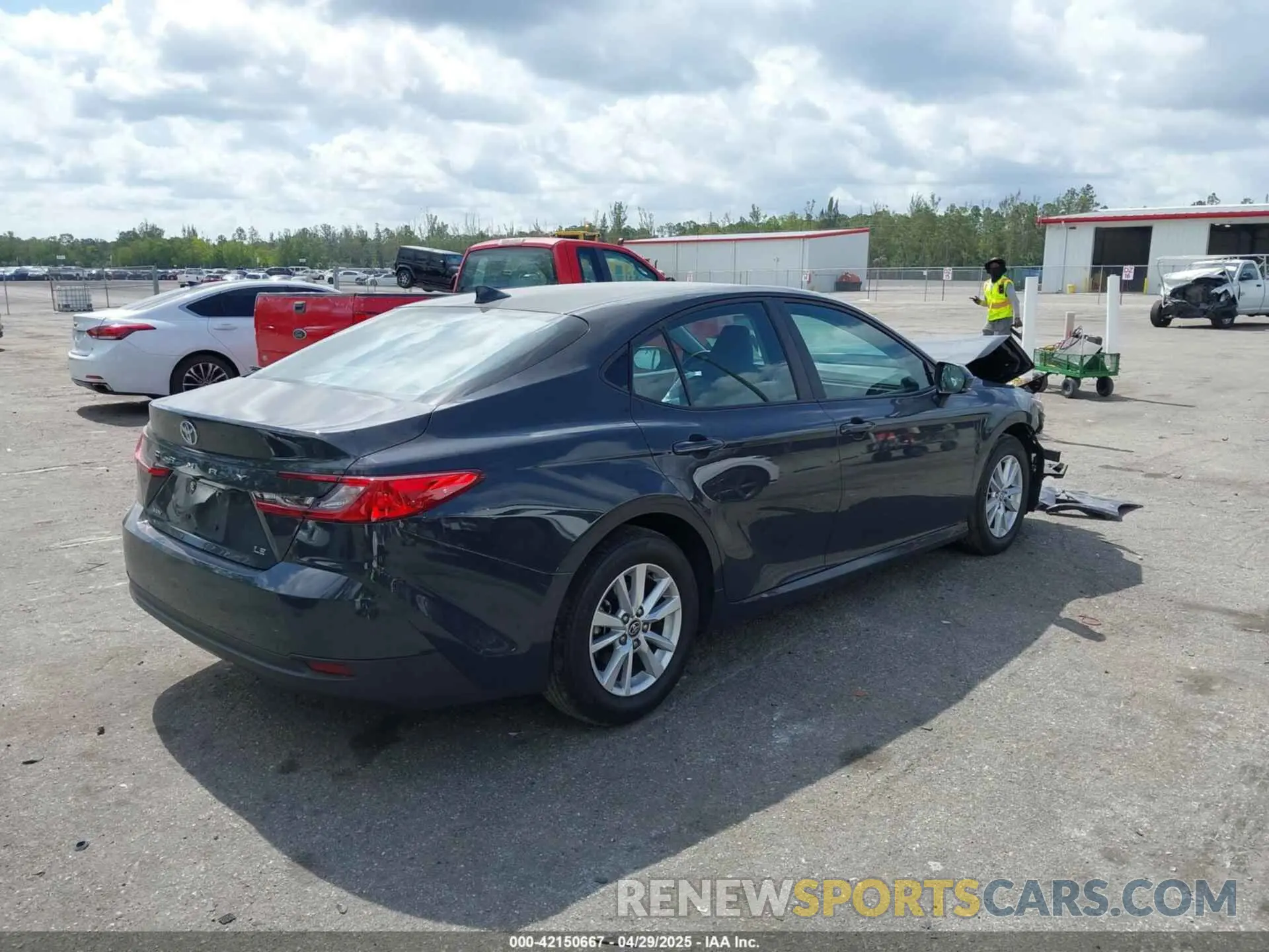 4 Photograph of a damaged car 4T1DAACK0SU060756 TOYOTA CAMRY 2025