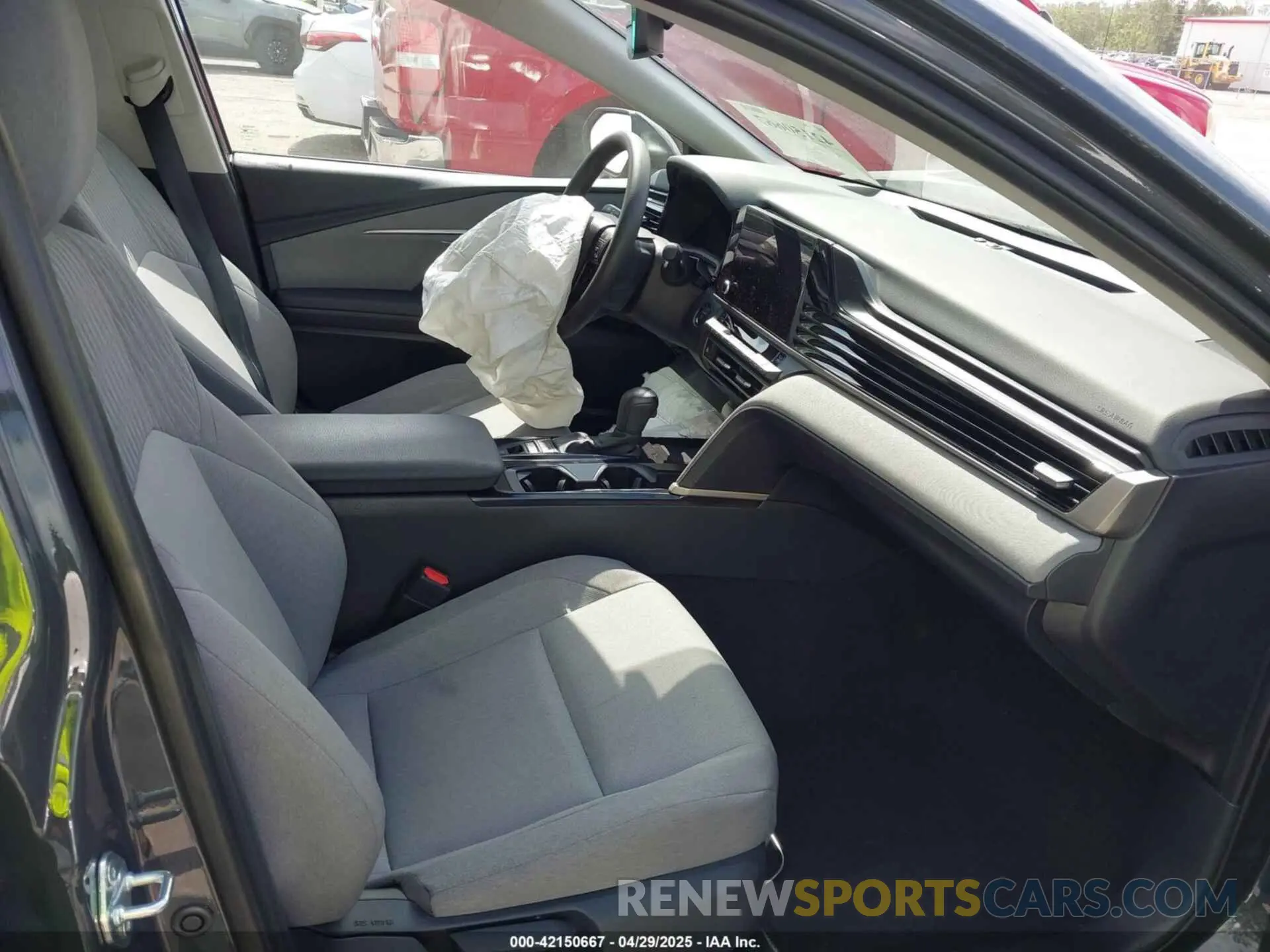 5 Photograph of a damaged car 4T1DAACK0SU060756 TOYOTA CAMRY 2025