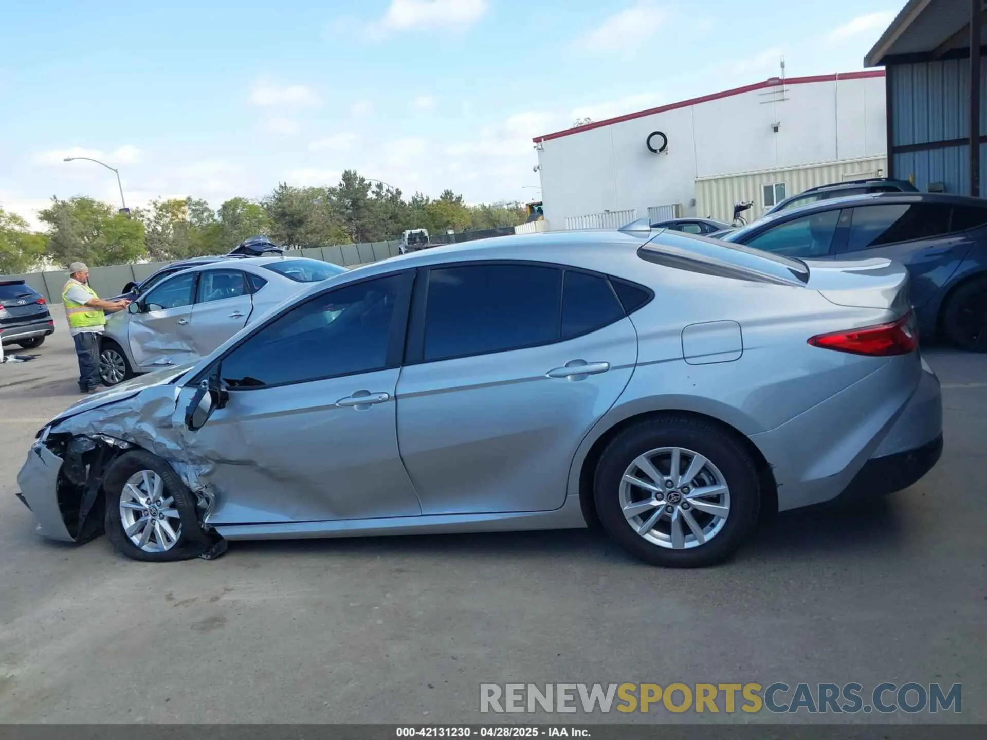 14 Photograph of a damaged car 4T1DAACK0SU071837 TOYOTA CAMRY 2025