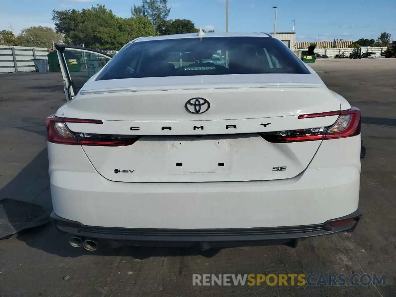 6 Photograph of a damaged car 4T1DAACK0SU073670 TOYOTA CAMRY 2025