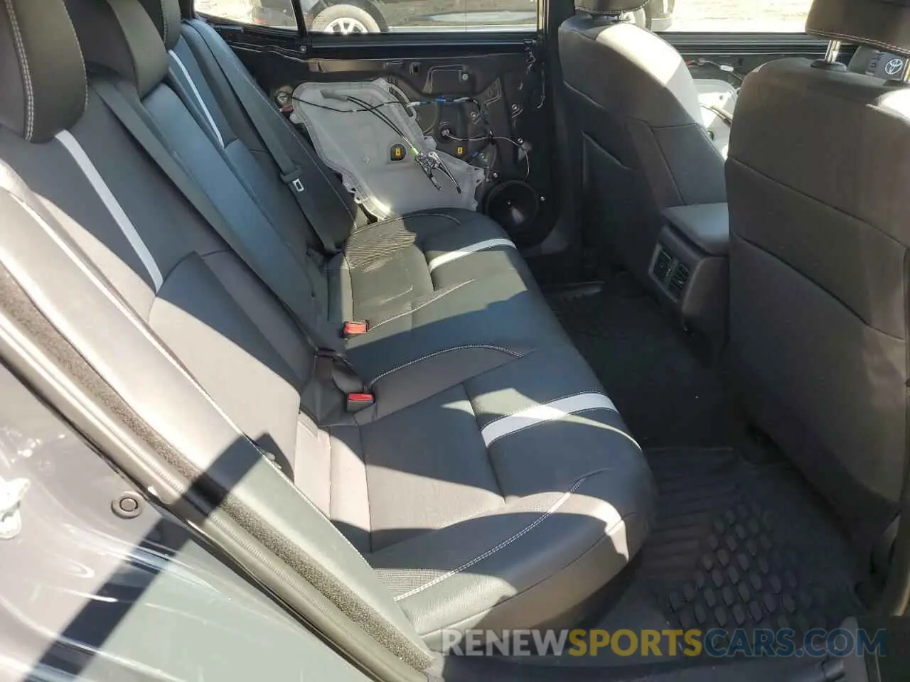 10 Photograph of a damaged car 4T1DAACK0SU082661 TOYOTA CAMRY 2025
