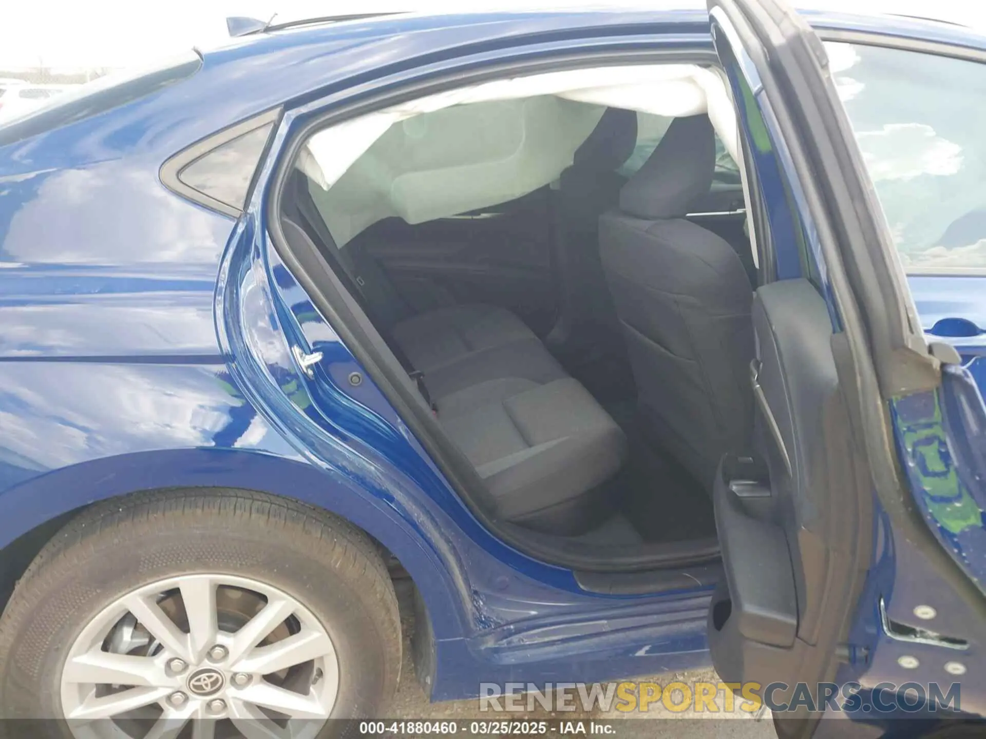 8 Photograph of a damaged car 4T1DAACK0SU091506 TOYOTA CAMRY 2025