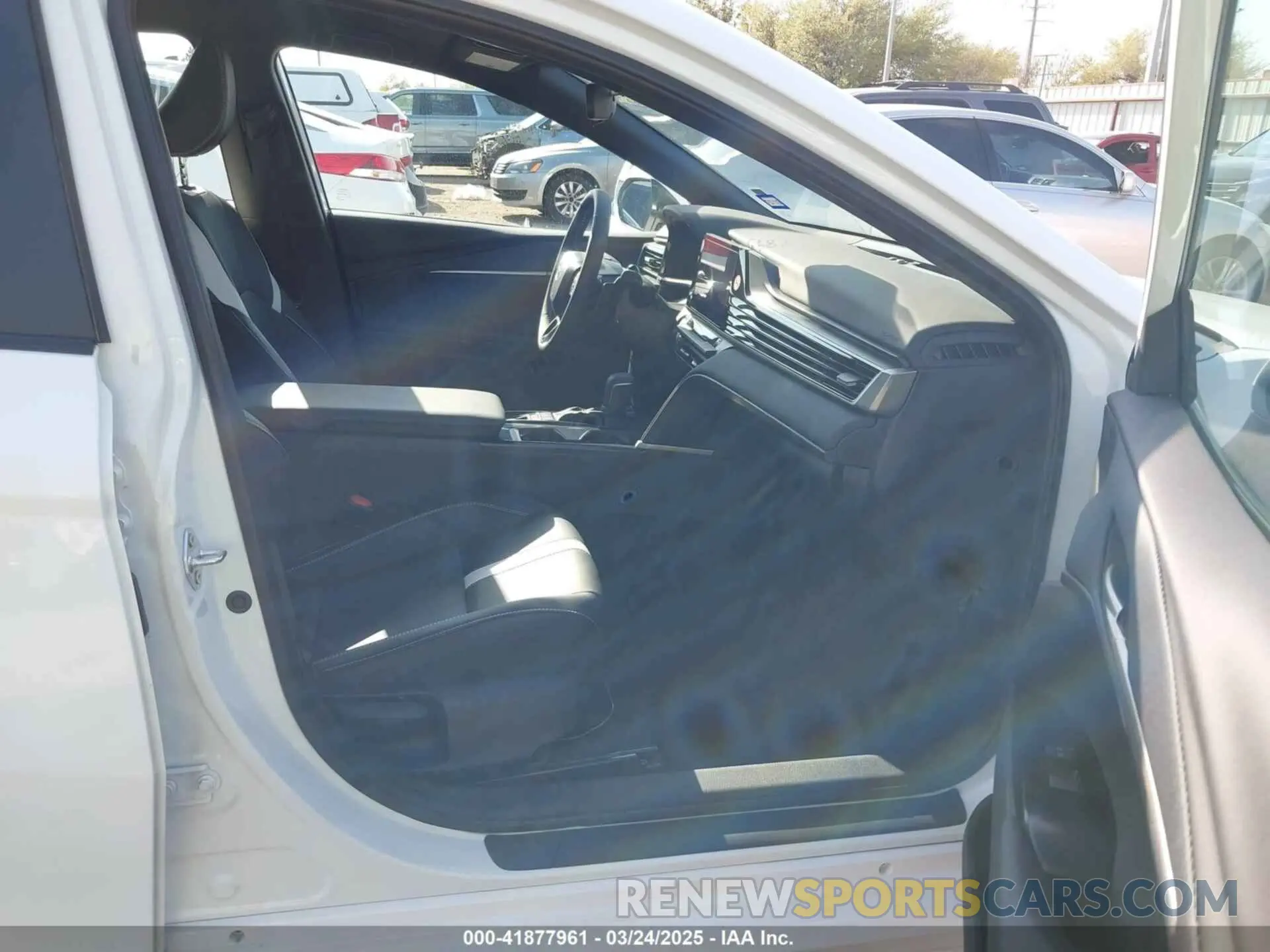 5 Photograph of a damaged car 4T1DAACK0SU104741 TOYOTA CAMRY 2025
