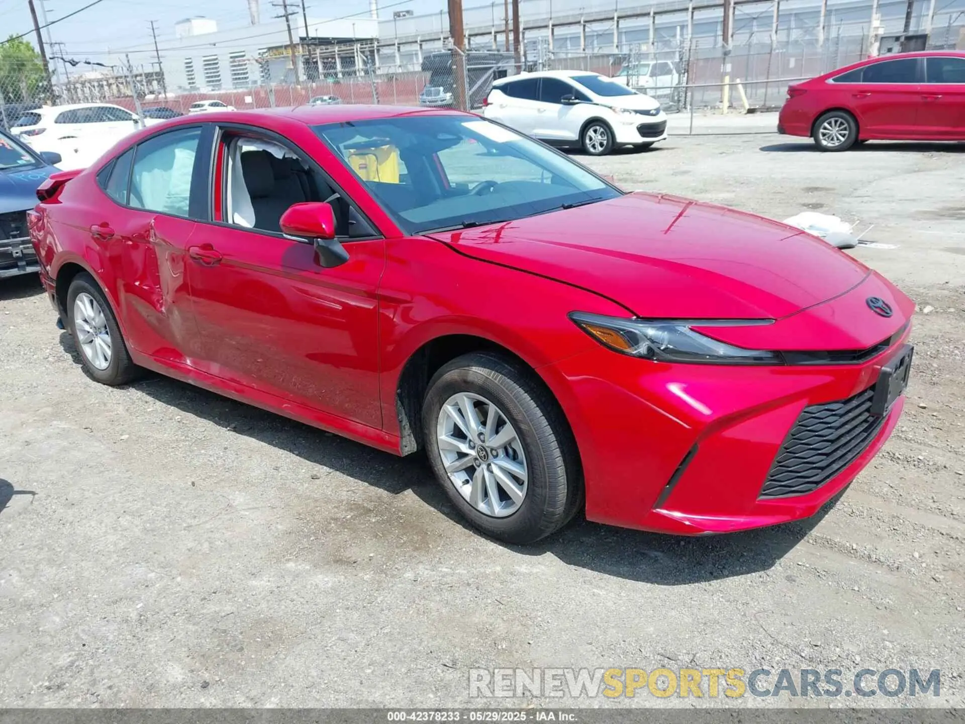 1 Photograph of a damaged car 4T1DAACK0SU135777 TOYOTA CAMRY 2025