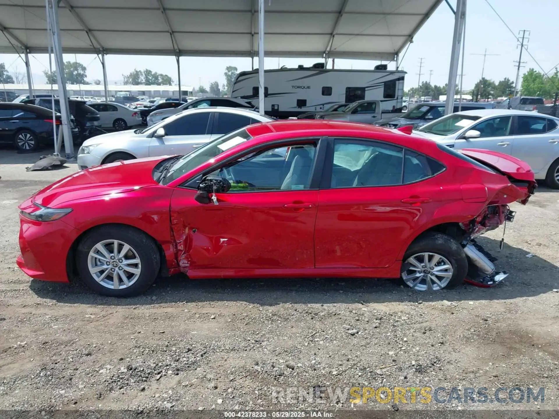 15 Photograph of a damaged car 4T1DAACK0SU135777 TOYOTA CAMRY 2025