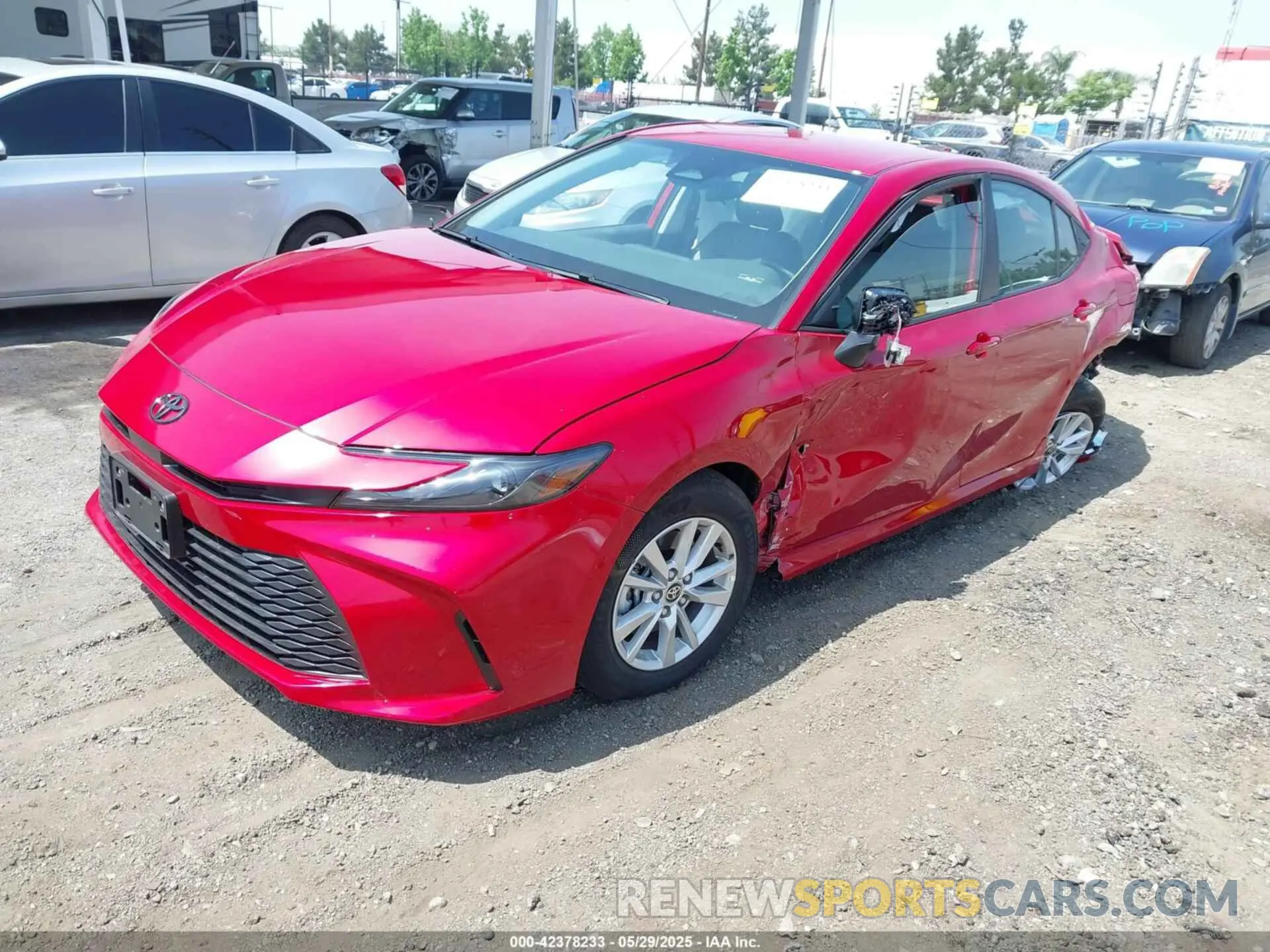 2 Photograph of a damaged car 4T1DAACK0SU135777 TOYOTA CAMRY 2025