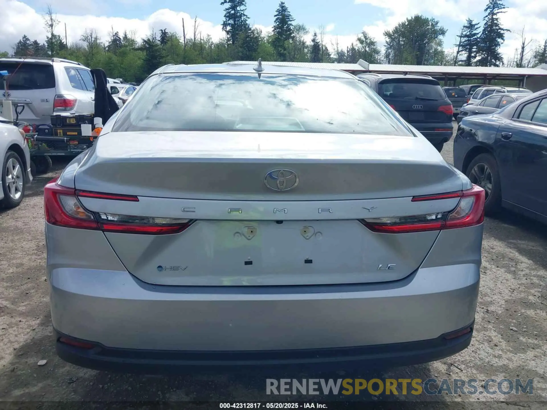 16 Photograph of a damaged car 4T1DAACK0SU144060 TOYOTA CAMRY 2025