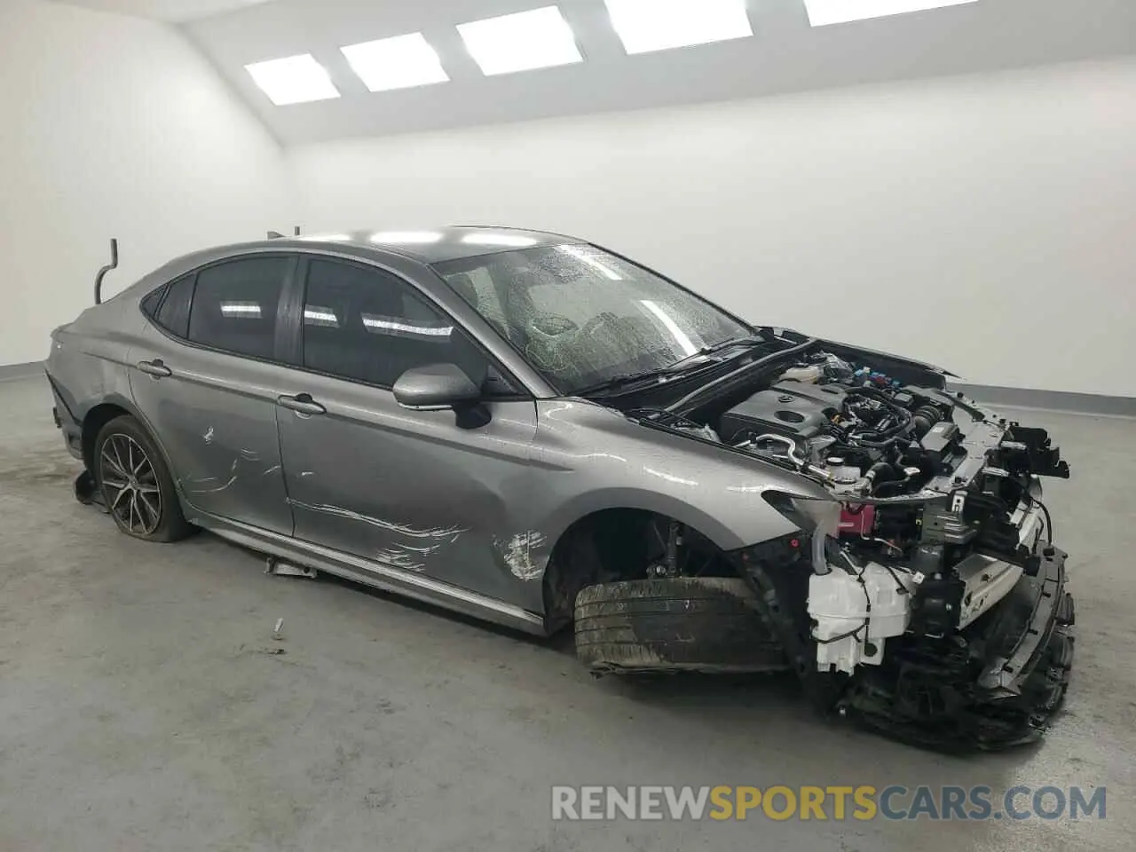 4 Photograph of a damaged car 4T1DAACK0SU506730 TOYOTA CAMRY 2025