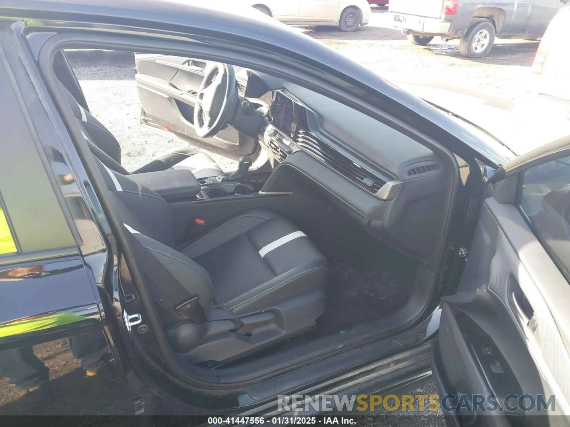 5 Photograph of a damaged car 4T1DAACK0SU510146 TOYOTA CAMRY 2025
