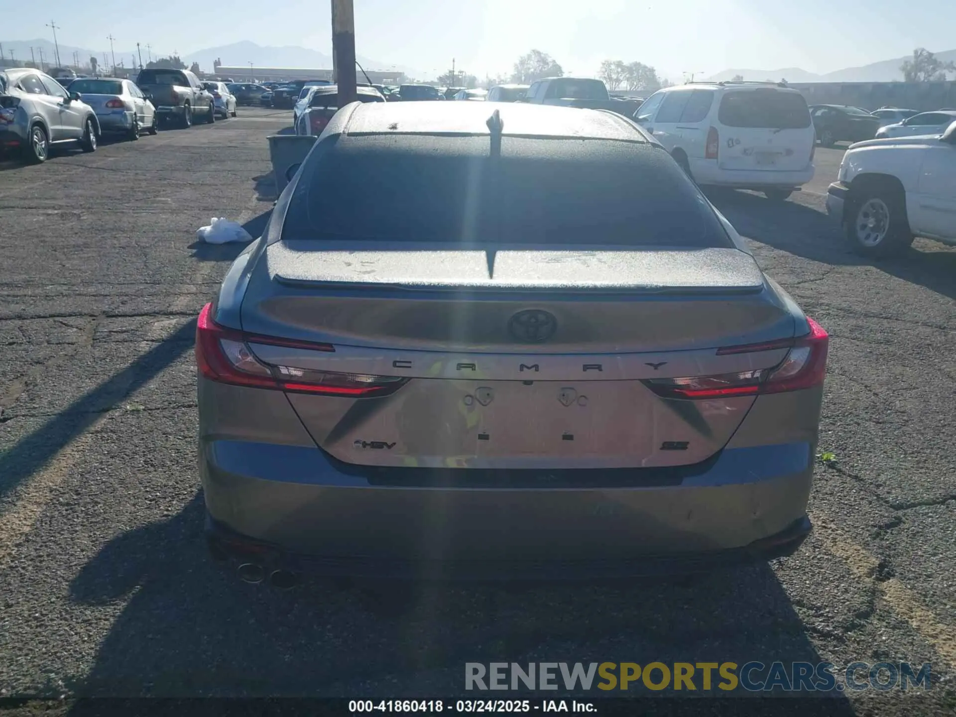 17 Photograph of a damaged car 4T1DAACK0SU512592 TOYOTA CAMRY 2025