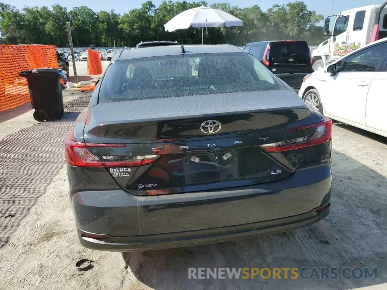 6 Photograph of a damaged car 4T1DAACK0SU528078 TOYOTA CAMRY 2025