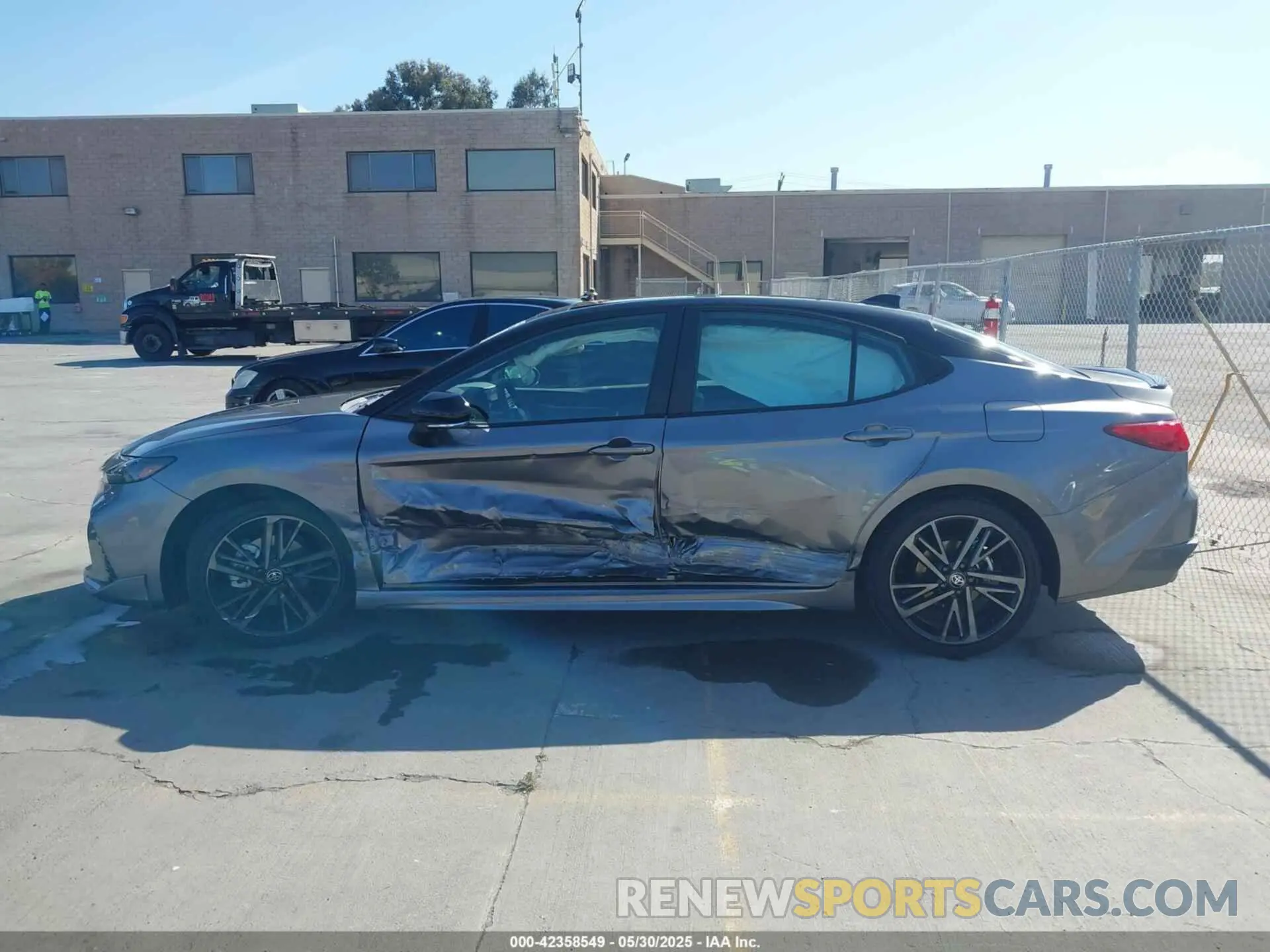 14 Photograph of a damaged car 4T1DAACK0SU532289 TOYOTA CAMRY 2025