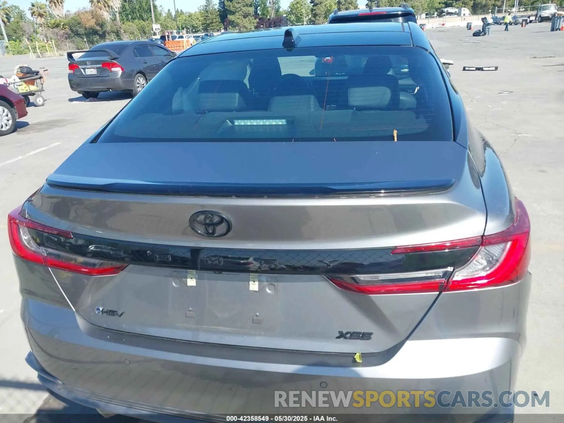 16 Photograph of a damaged car 4T1DAACK0SU532289 TOYOTA CAMRY 2025