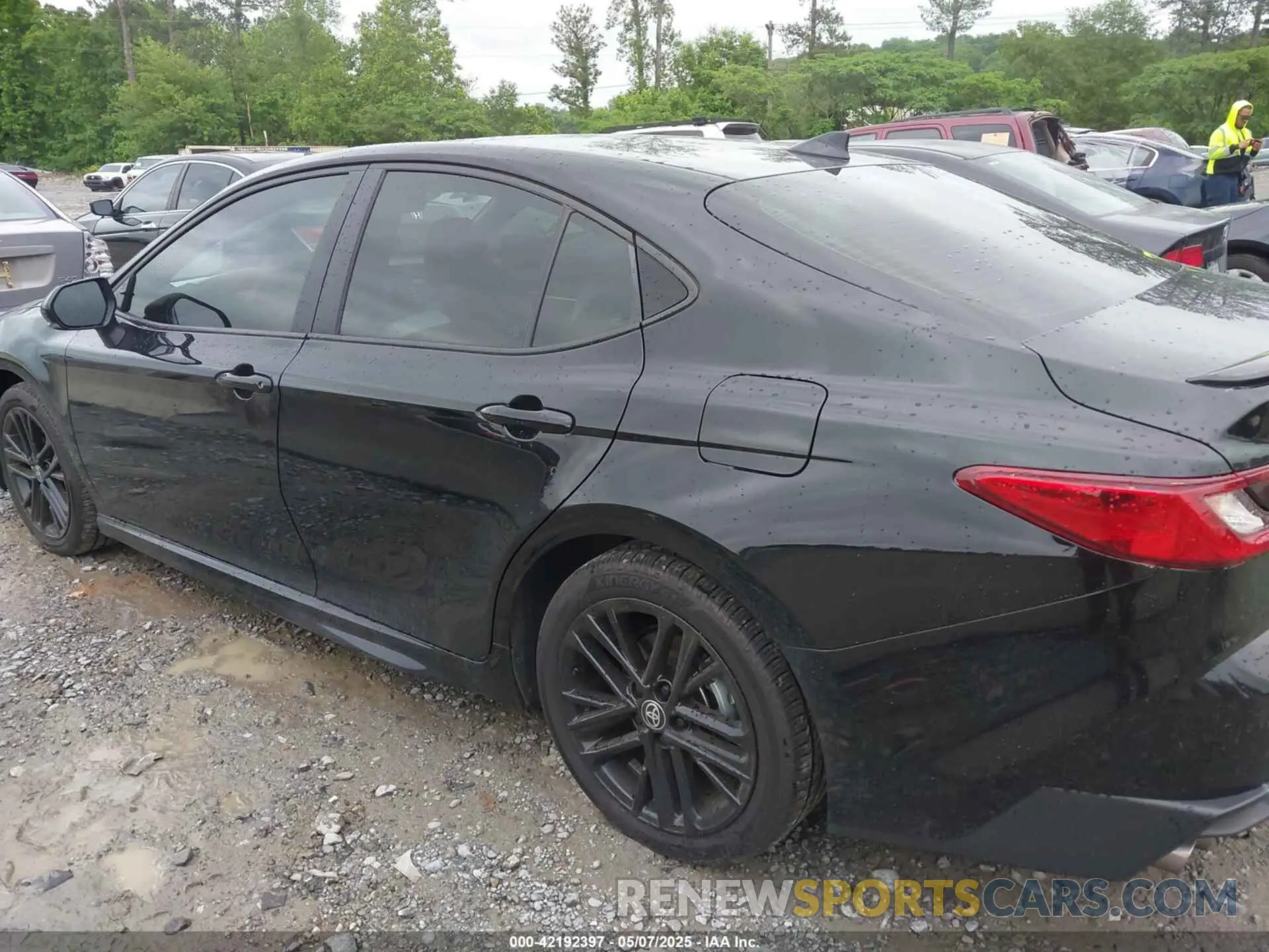 14 Photograph of a damaged car 4T1DAACK0SU537024 TOYOTA CAMRY 2025