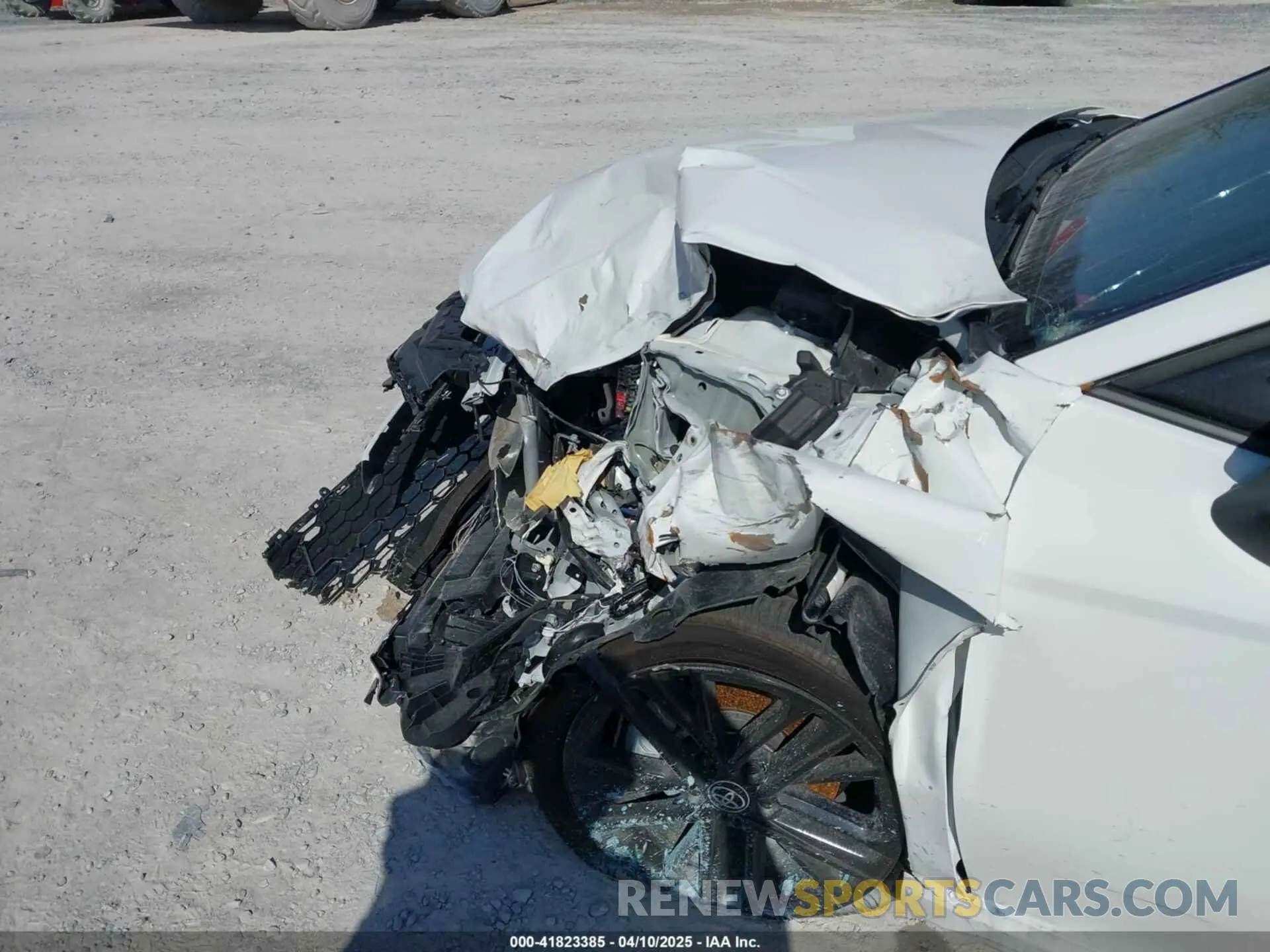 18 Photograph of a damaged car 4T1DAACK0SU551828 TOYOTA CAMRY 2025