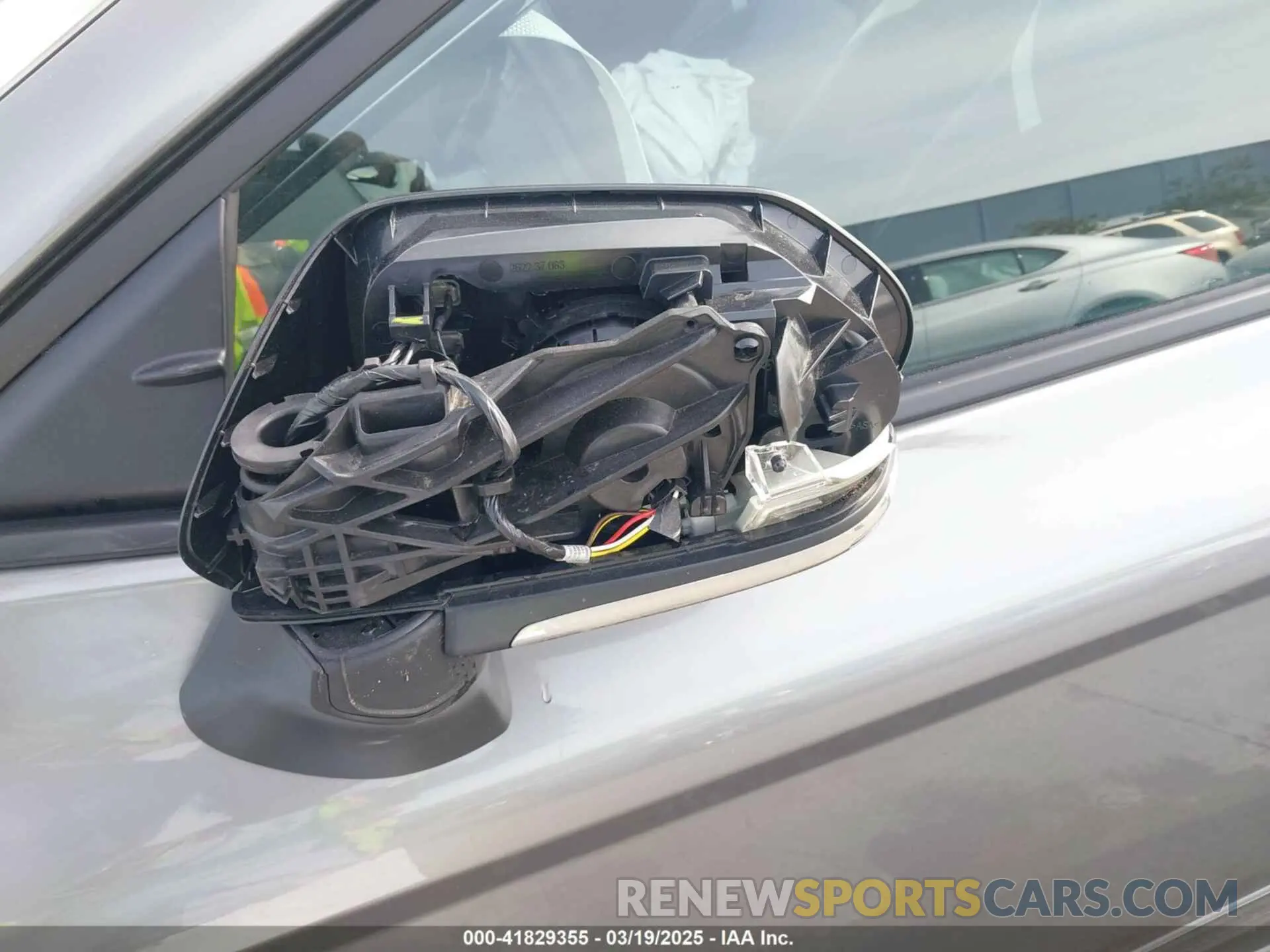 16 Photograph of a damaged car 4T1DAACK0SU563946 TOYOTA CAMRY 2025