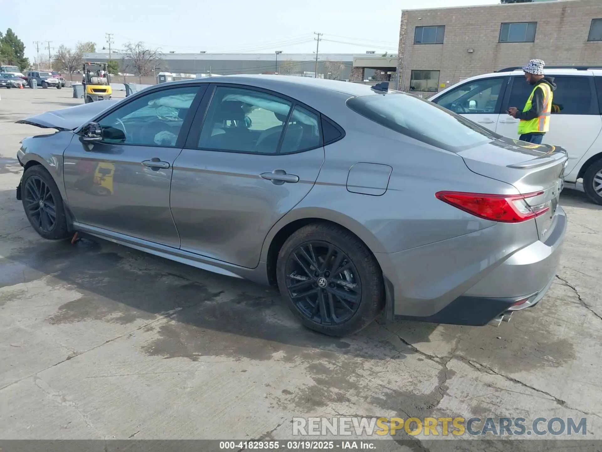 3 Photograph of a damaged car 4T1DAACK0SU563946 TOYOTA CAMRY 2025