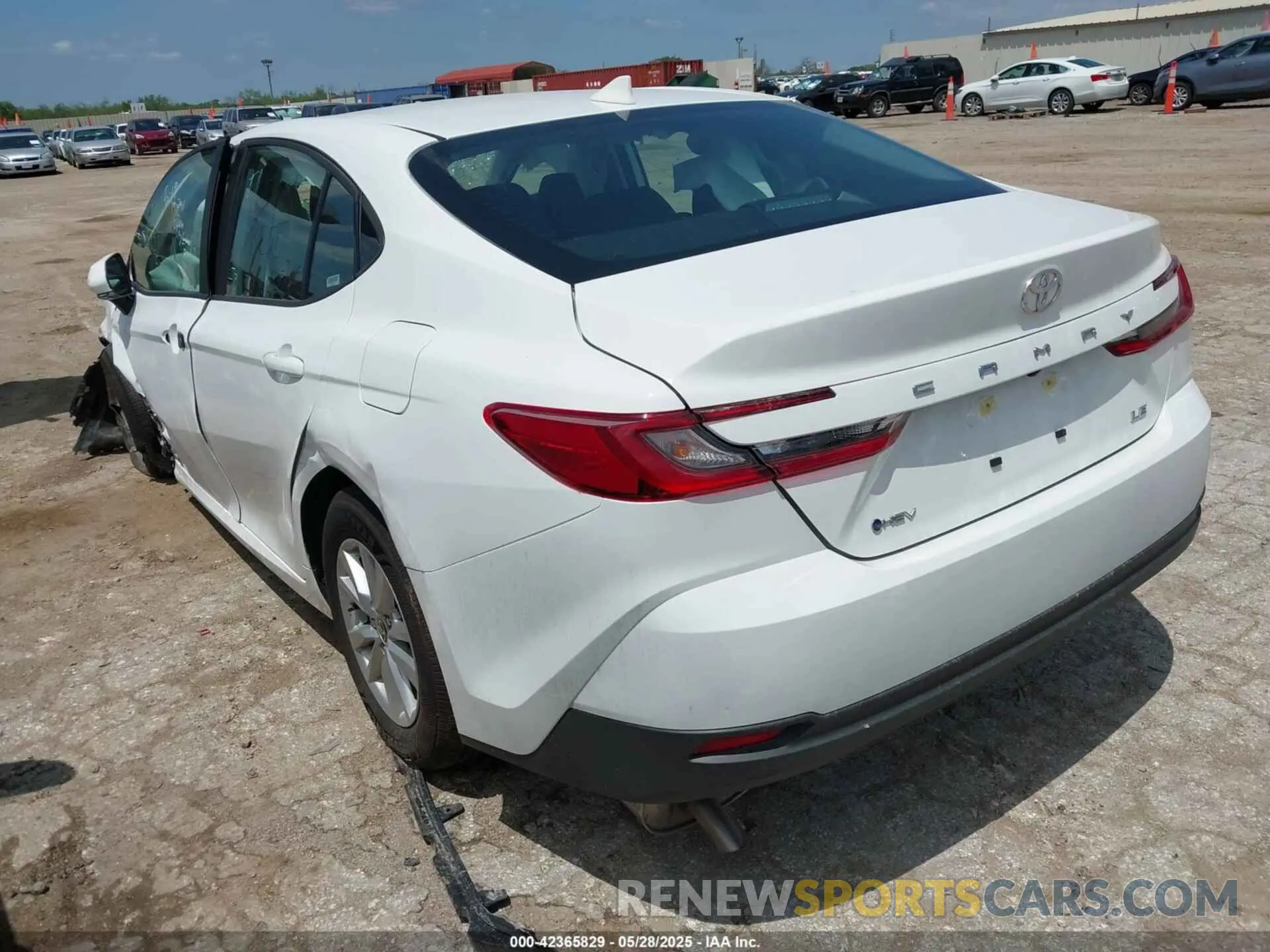 3 Photograph of a damaged car 4T1DAACK0SU584151 TOYOTA CAMRY 2025