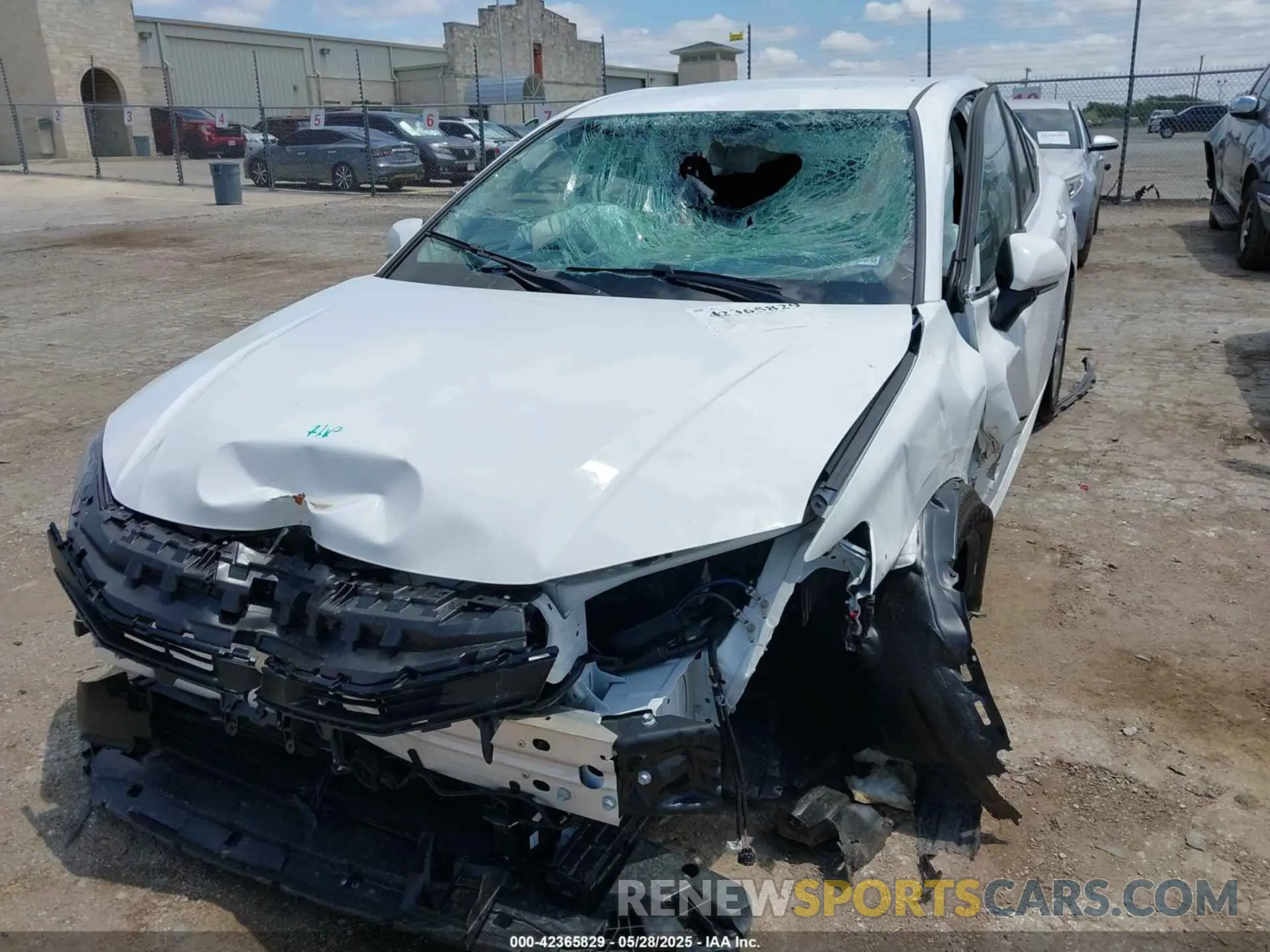 6 Photograph of a damaged car 4T1DAACK0SU584151 TOYOTA CAMRY 2025