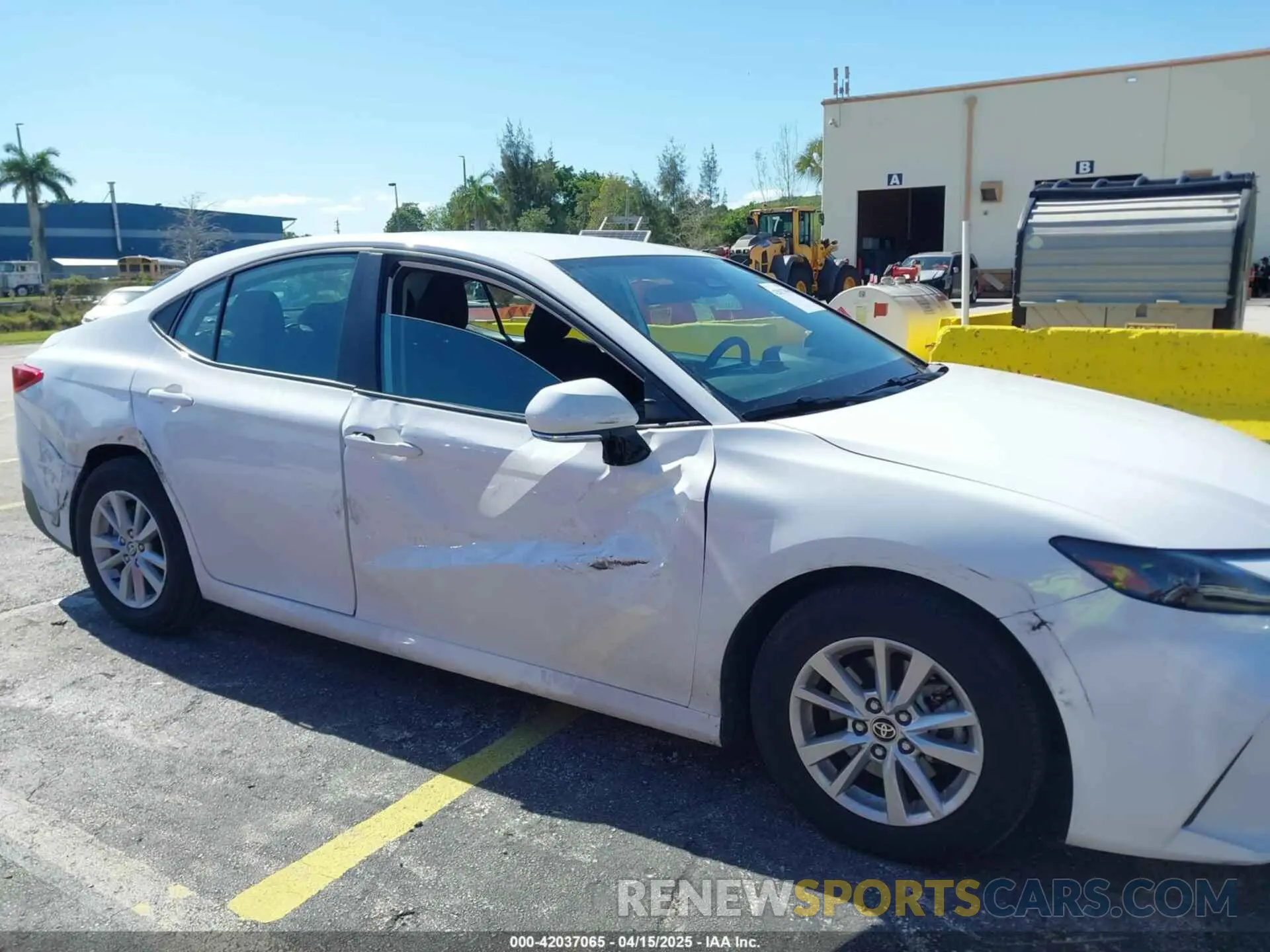 13 Photograph of a damaged car 4T1DAACK1SU001473 TOYOTA CAMRY 2025