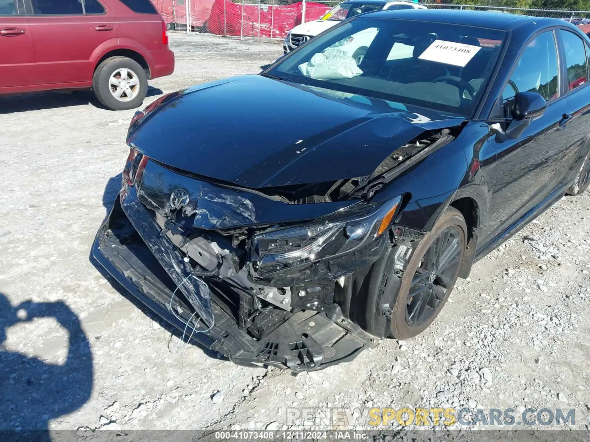17 Photograph of a damaged car 4T1DAACK1SU004132 TOYOTA CAMRY 2025