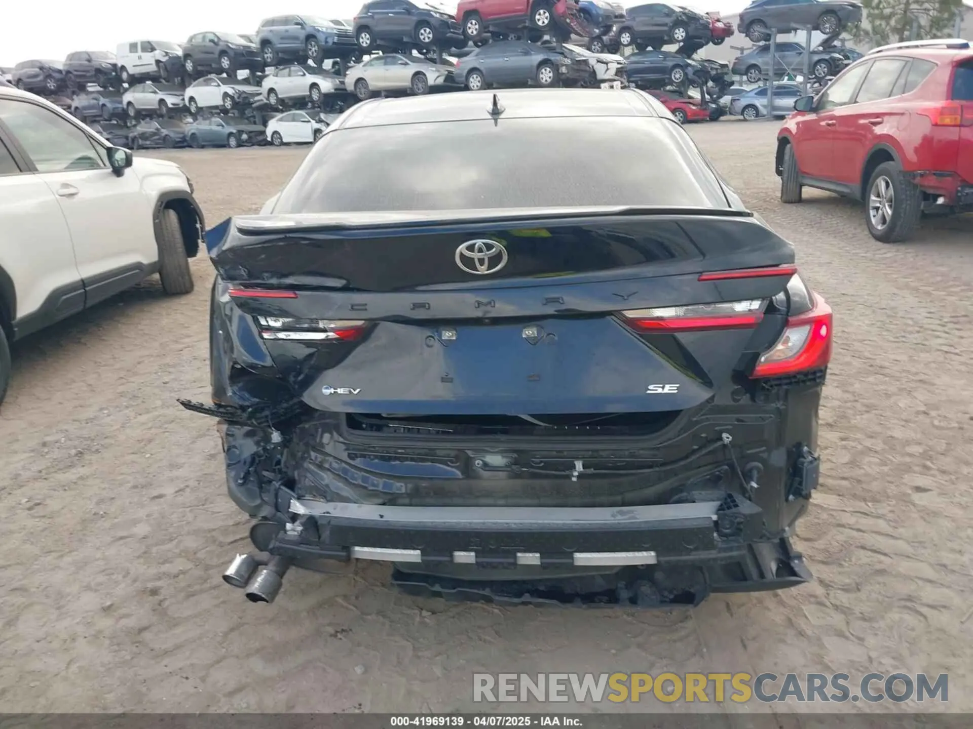 17 Photograph of a damaged car 4T1DAACK1SU007211 TOYOTA CAMRY 2025
