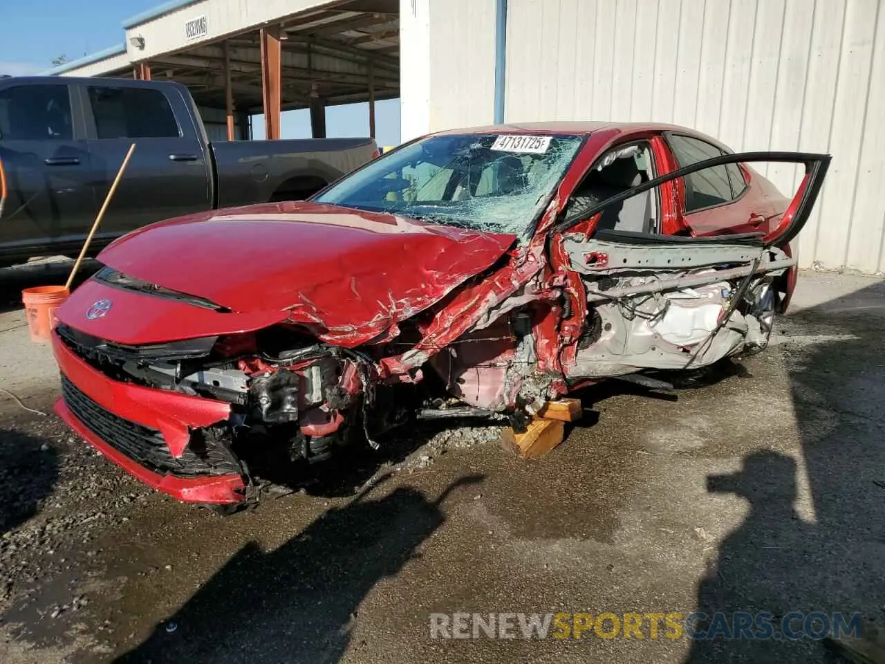 1 Photograph of a damaged car 4T1DAACK1SU060006 TOYOTA CAMRY 2025