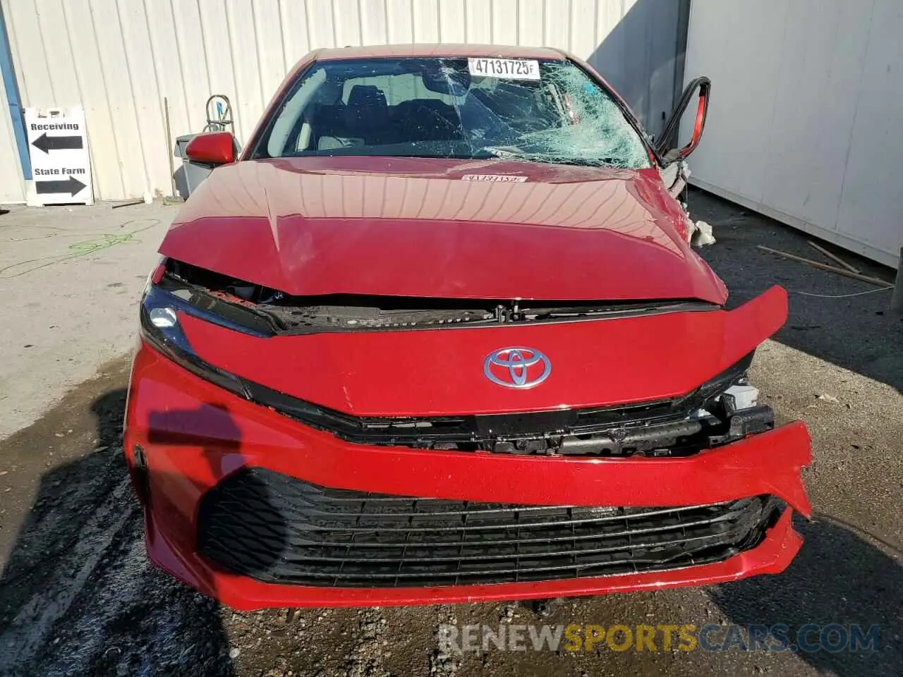 5 Photograph of a damaged car 4T1DAACK1SU060006 TOYOTA CAMRY 2025