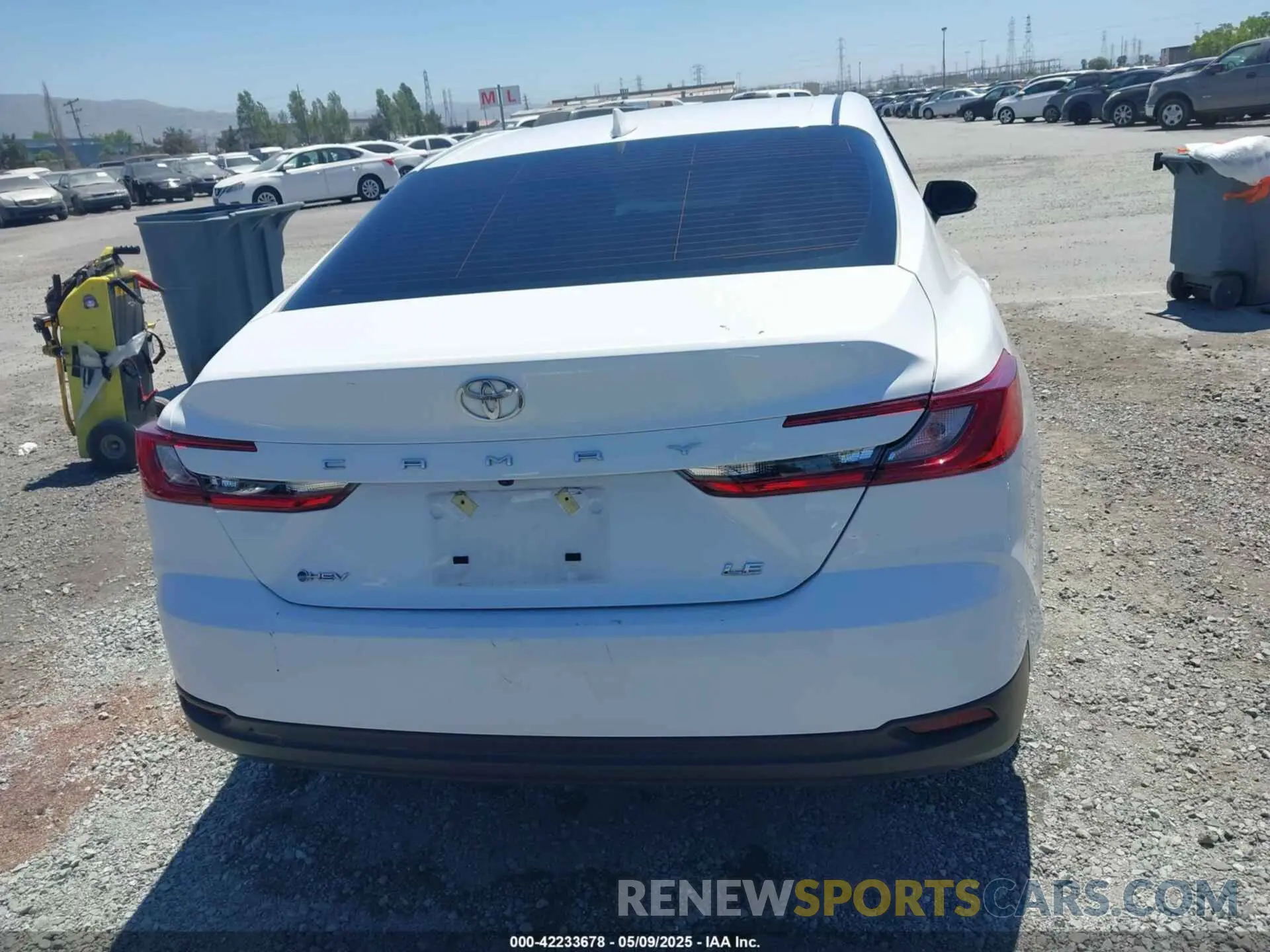 17 Photograph of a damaged car 4T1DAACK1SU516120 TOYOTA CAMRY 2025
