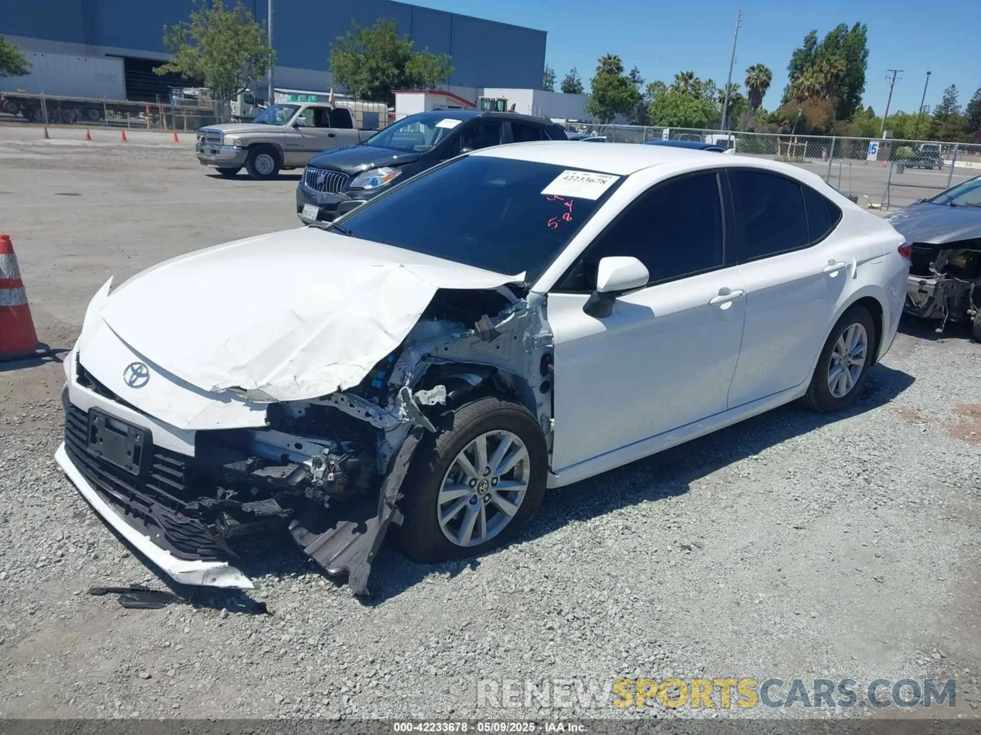 2 Photograph of a damaged car 4T1DAACK1SU516120 TOYOTA CAMRY 2025