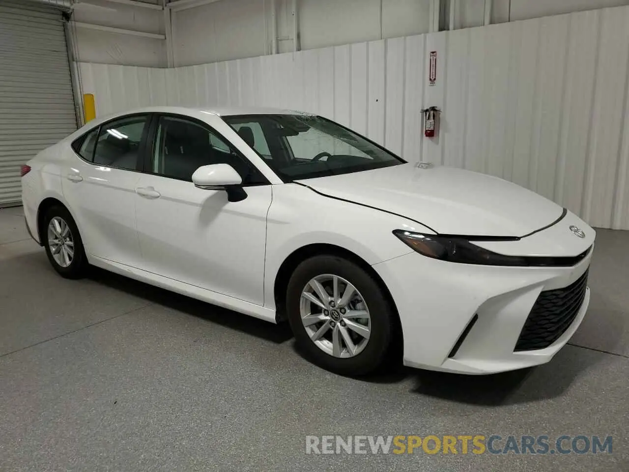 4 Photograph of a damaged car 4T1DAACK1SU527134 TOYOTA CAMRY 2025