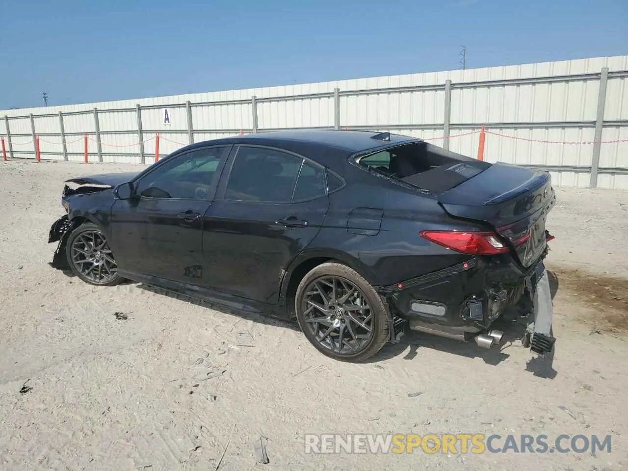 2 Photograph of a damaged car 4T1DAACK1SU530776 TOYOTA CAMRY 2025