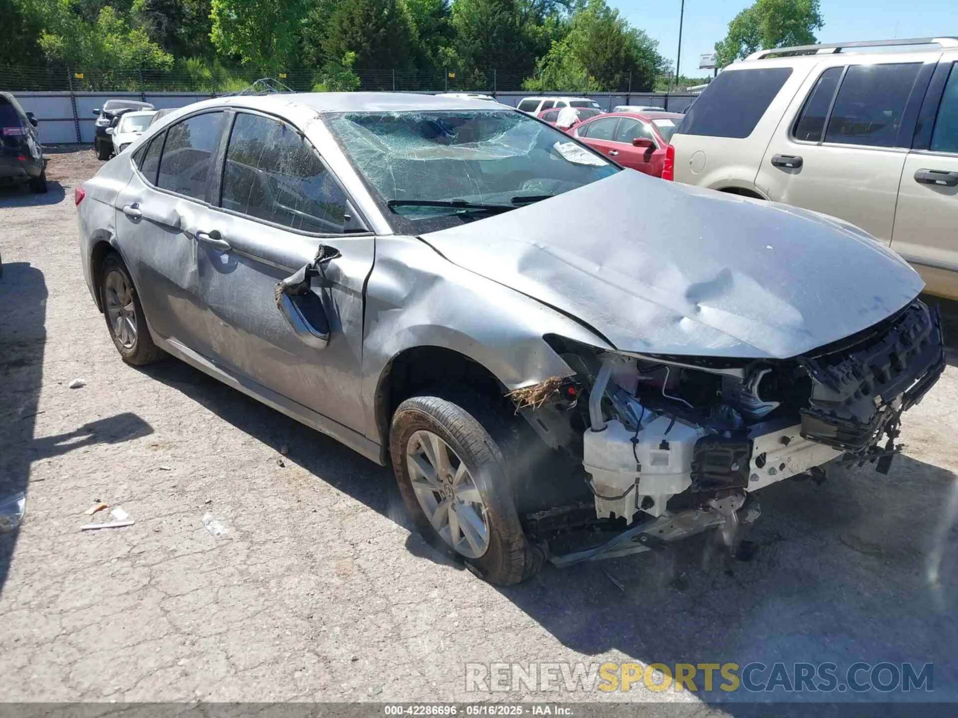 1 Photograph of a damaged car 4T1DAACK1SU532740 TOYOTA CAMRY 2025