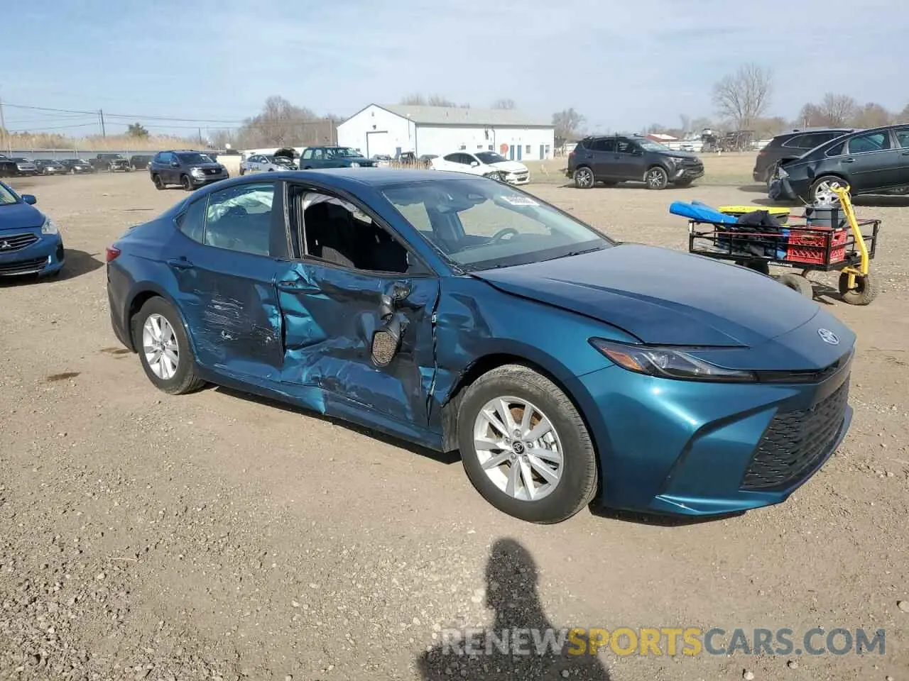 4 Photograph of a damaged car 4T1DAACK1SU533368 TOYOTA CAMRY 2025