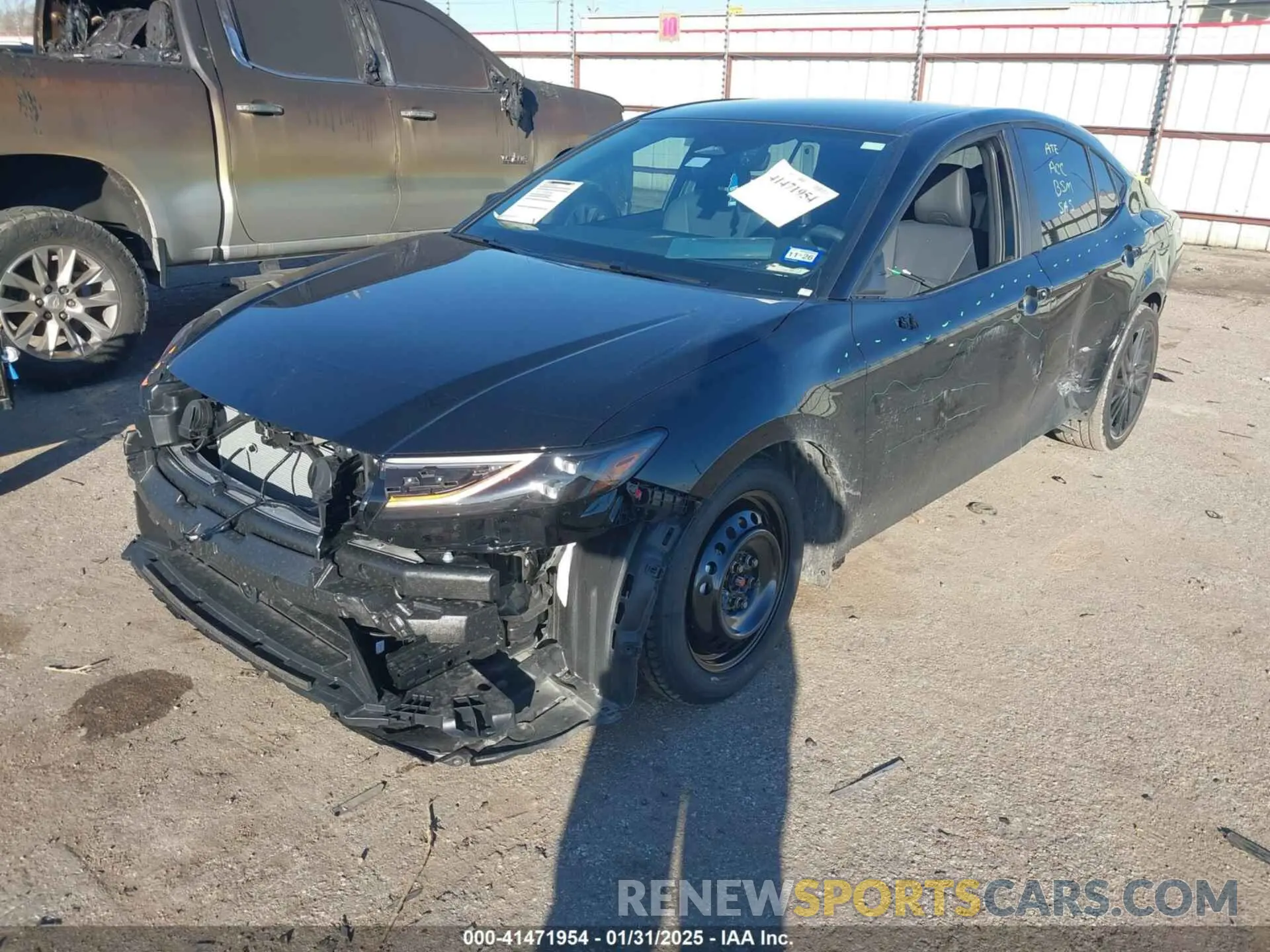 2 Photograph of a damaged car 4T1DAACK1SU557590 TOYOTA CAMRY 2025