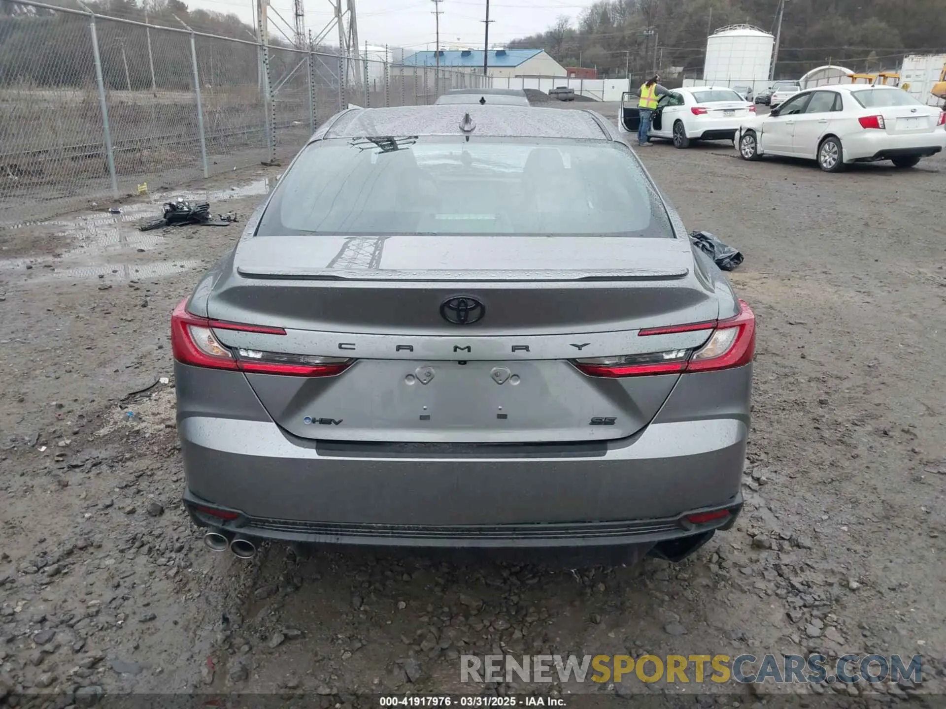 17 Photograph of a damaged car 4T1DAACK1SU563549 TOYOTA CAMRY 2025