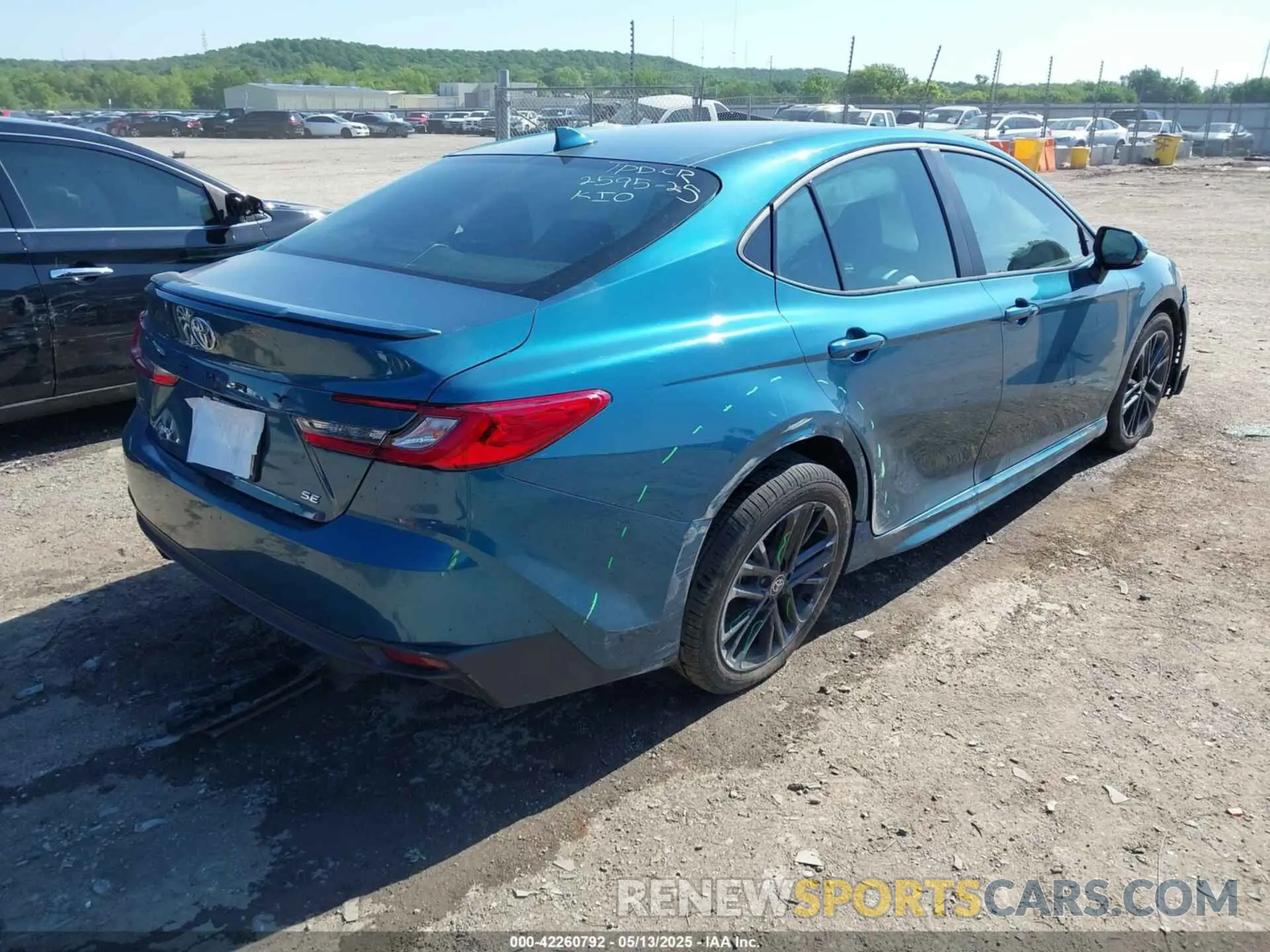 4 Photograph of a damaged car 4T1DAACK2SU002079 TOYOTA CAMRY 2025